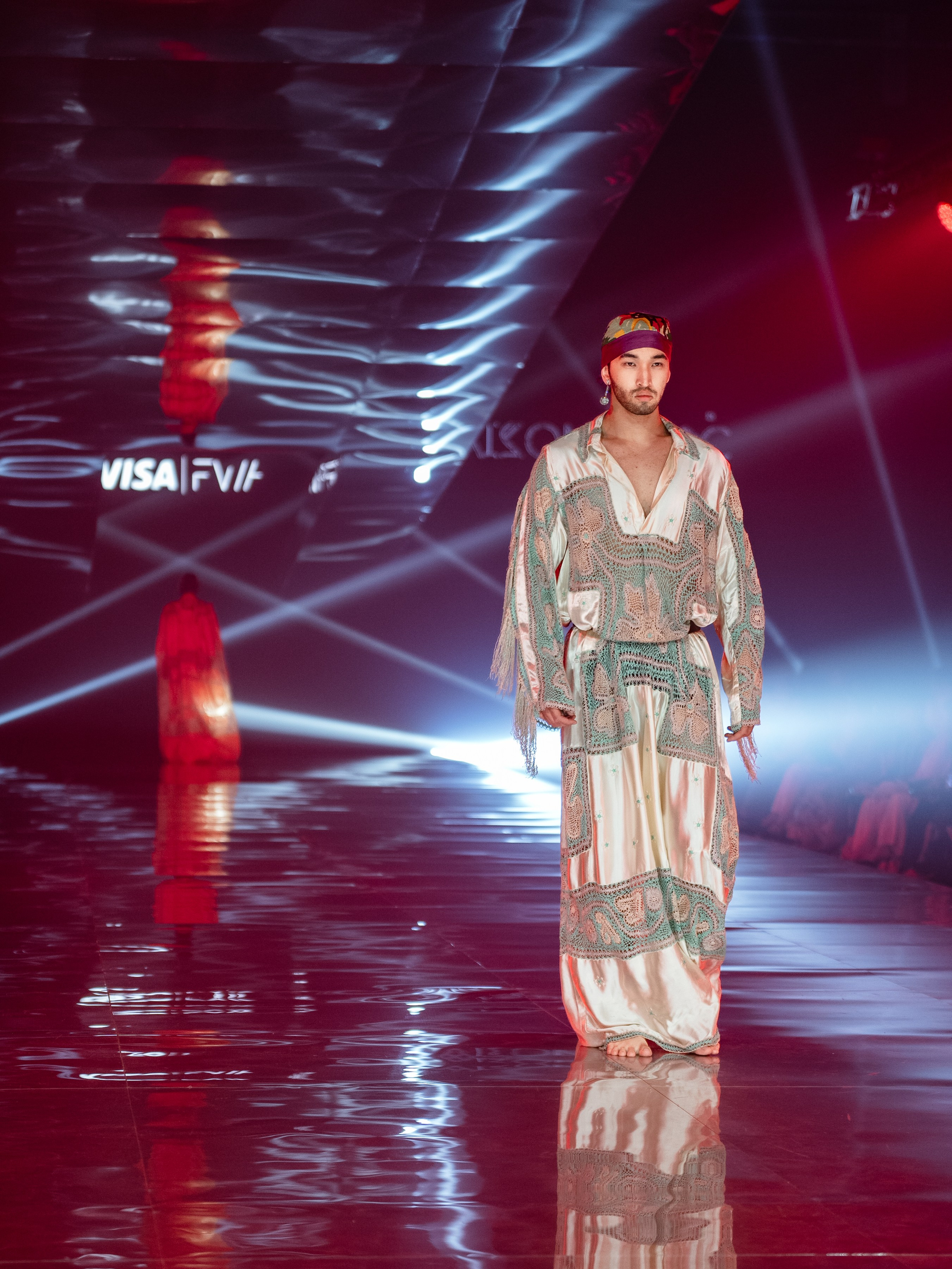Visa Fashion week Maison Artc. Сайт Алматинского НЮ АРТ, будуар и фэшн фотографа Дениса Карпенко