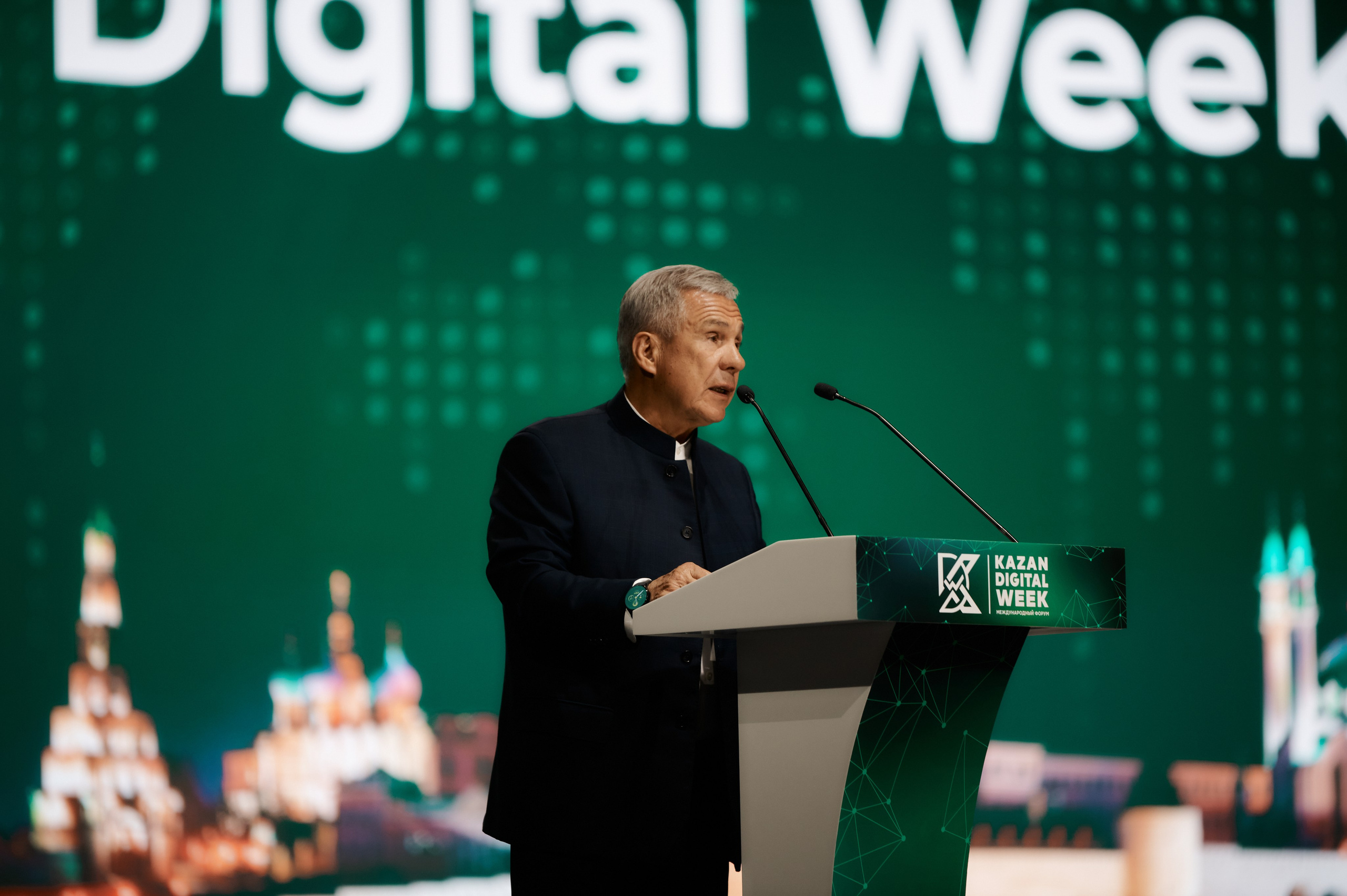 Kazan Digital Week 2025. Коммерческий фотограф в Казани Ксения Добролюбова
