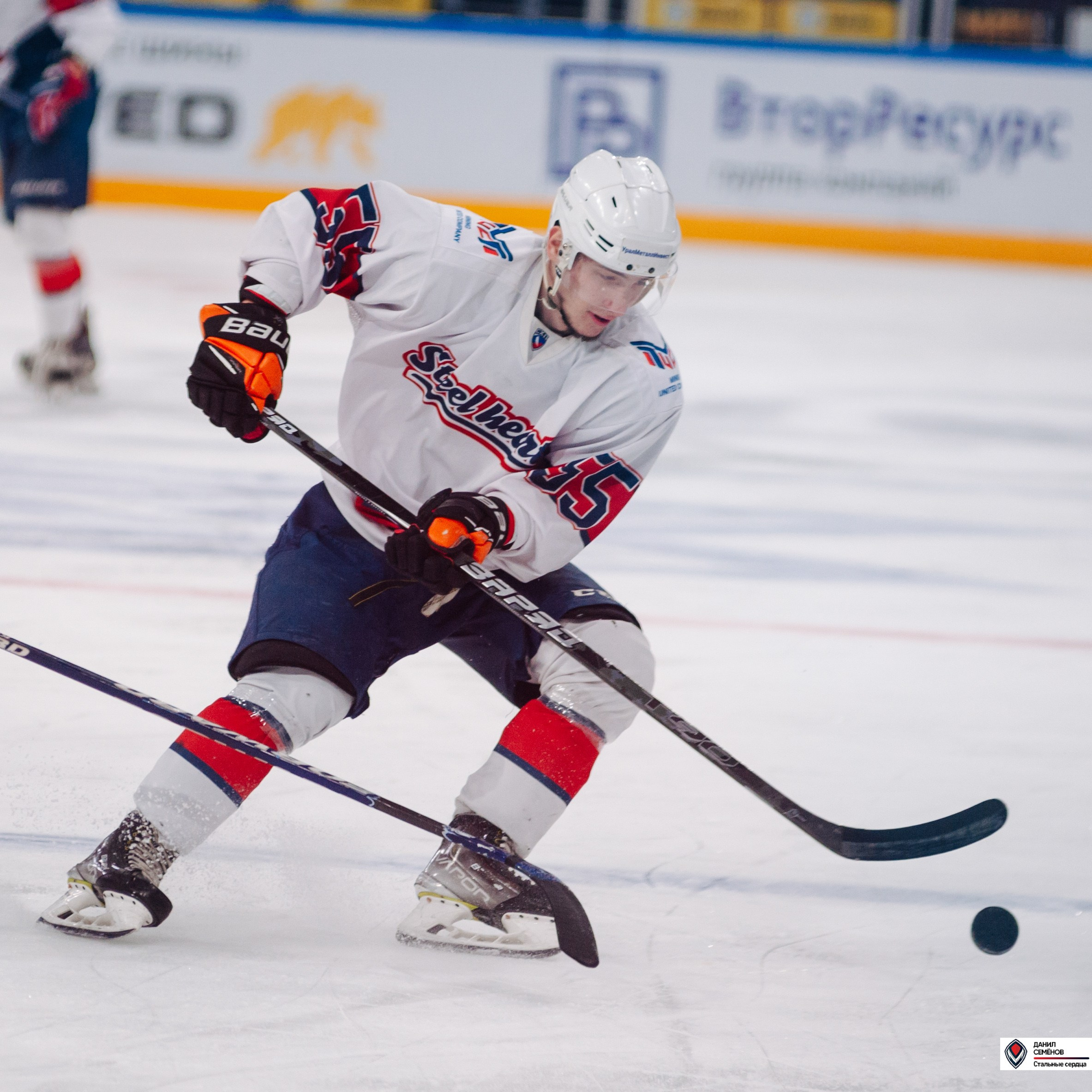 Чемпионат СХЛ. Стальные сердца — Газовик. Фотограф Магнитогорск Данил Семенов
