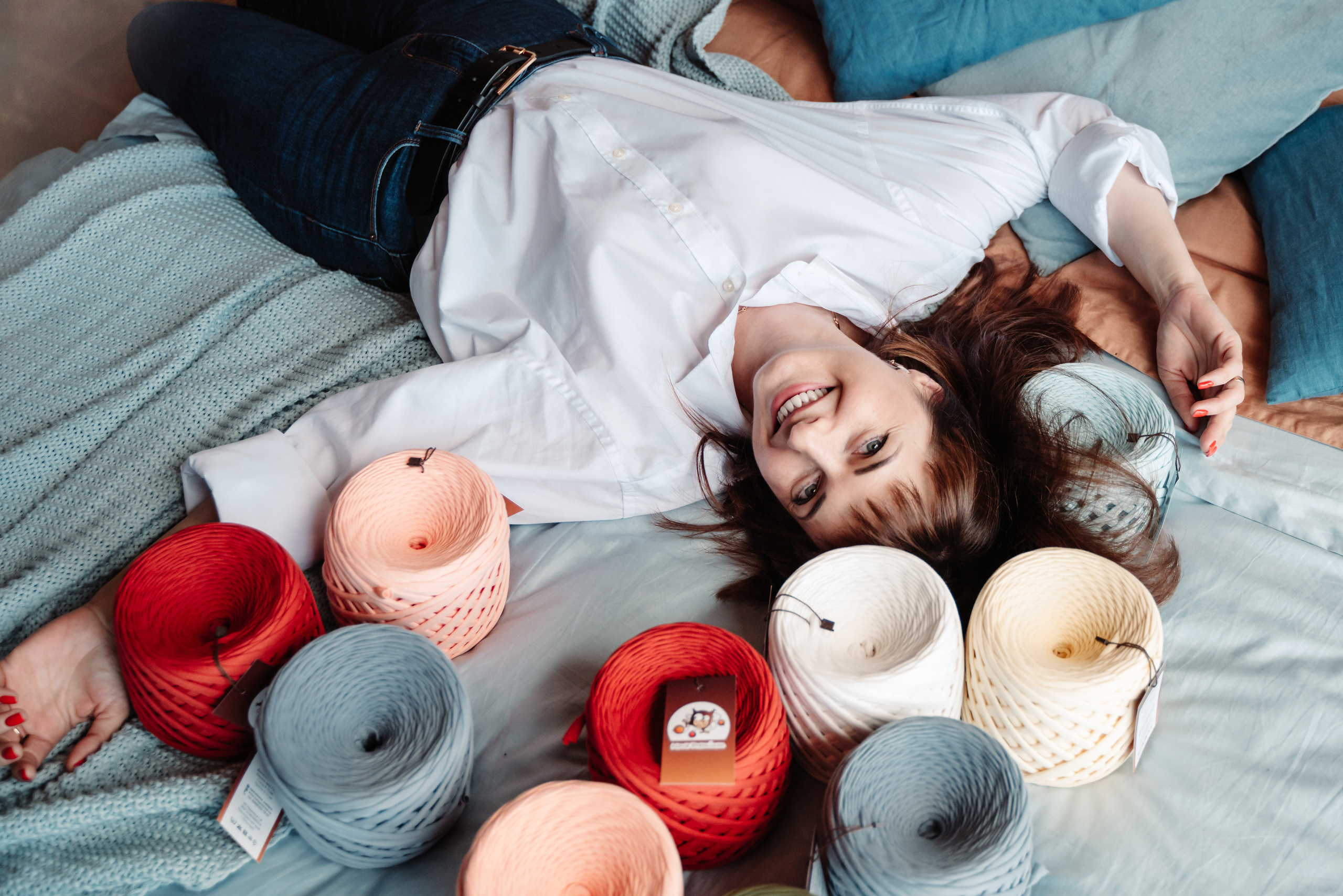 Светлана. Производство трикотажной пряжи, продажа наборов для творчества. Семейный и бренд фотограф