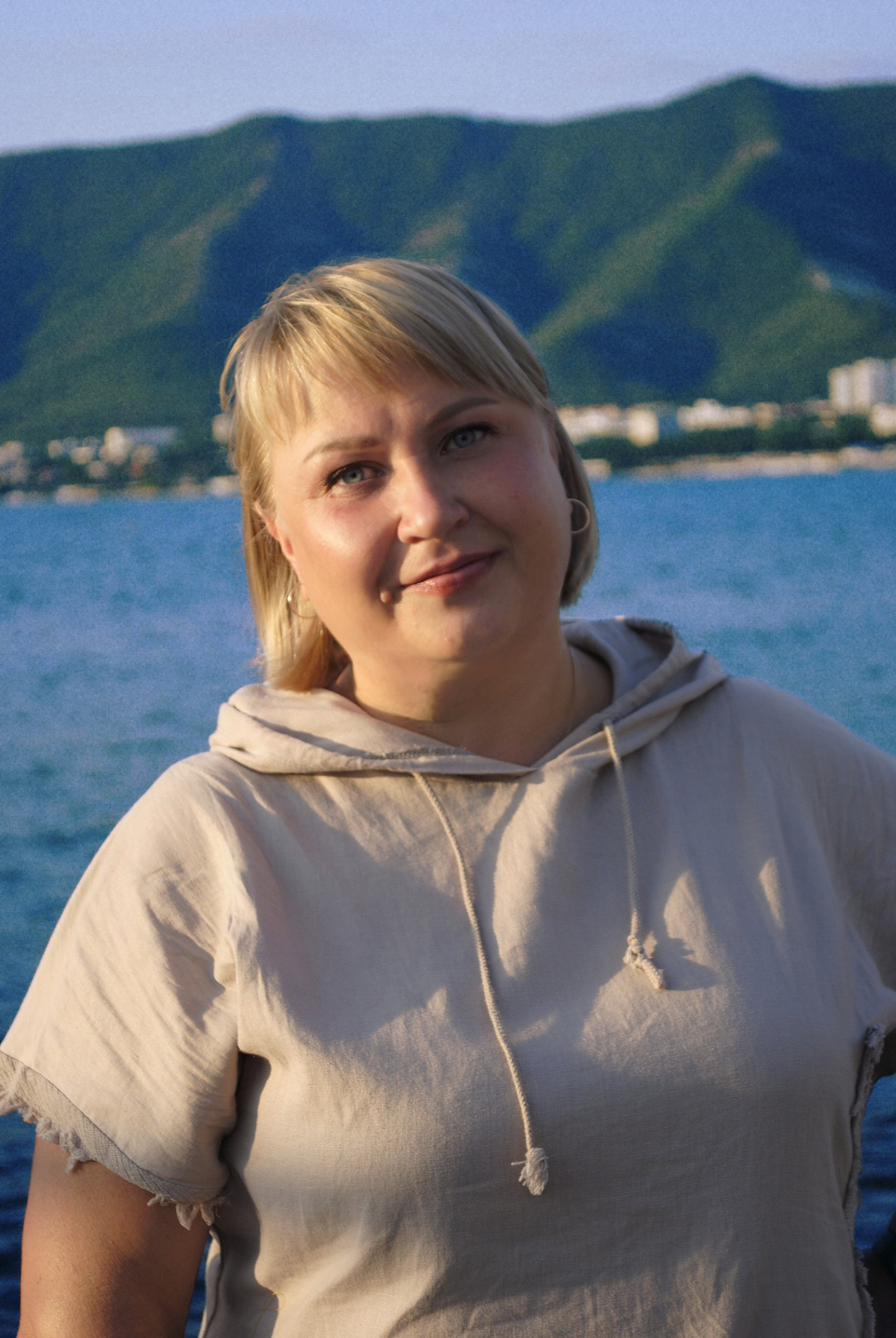 Ольга и семья. Фотограф Мария Мусаелян