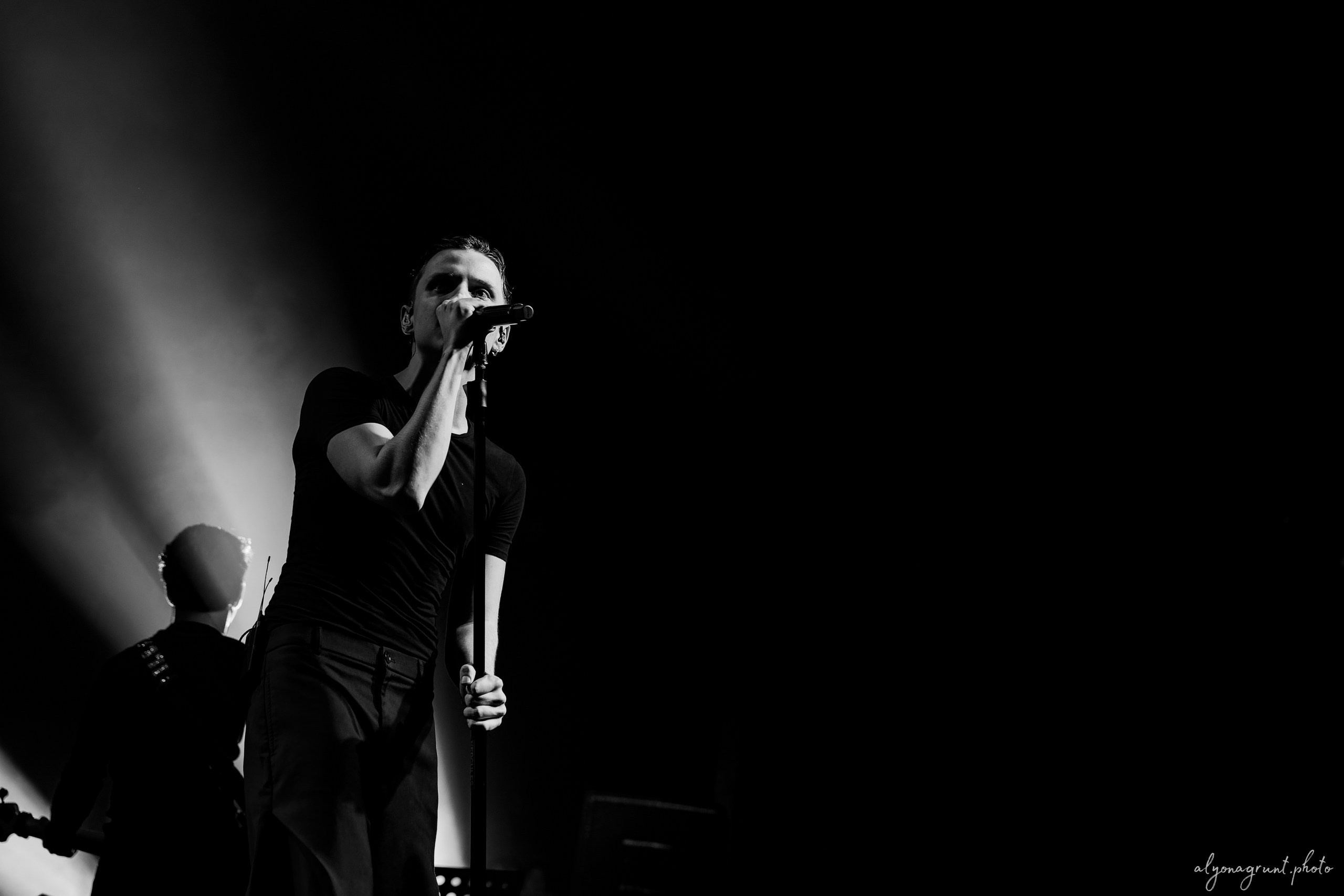 Ваня Дмитриенко, фоторепортаж СПб, A2, 23.10.2025. Алена Адрианова: фотограф в Санкт-Петербурге