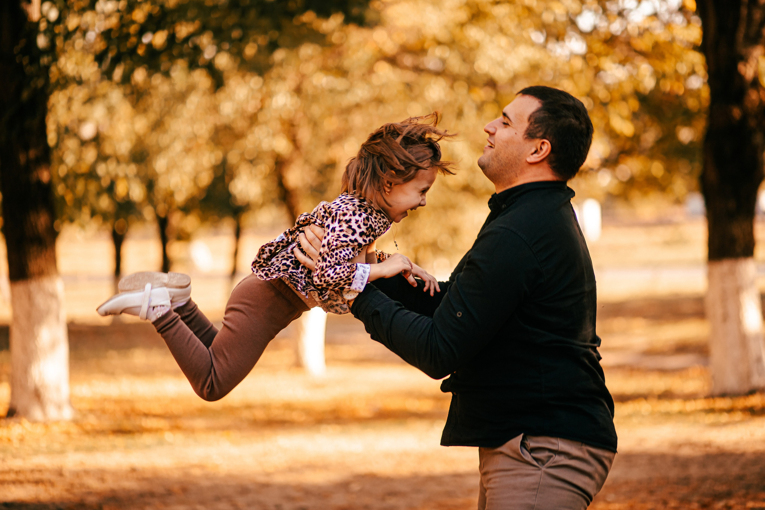 Семейная фотосессия в парке. Свадебный фотограф Кропоткин Краснодар