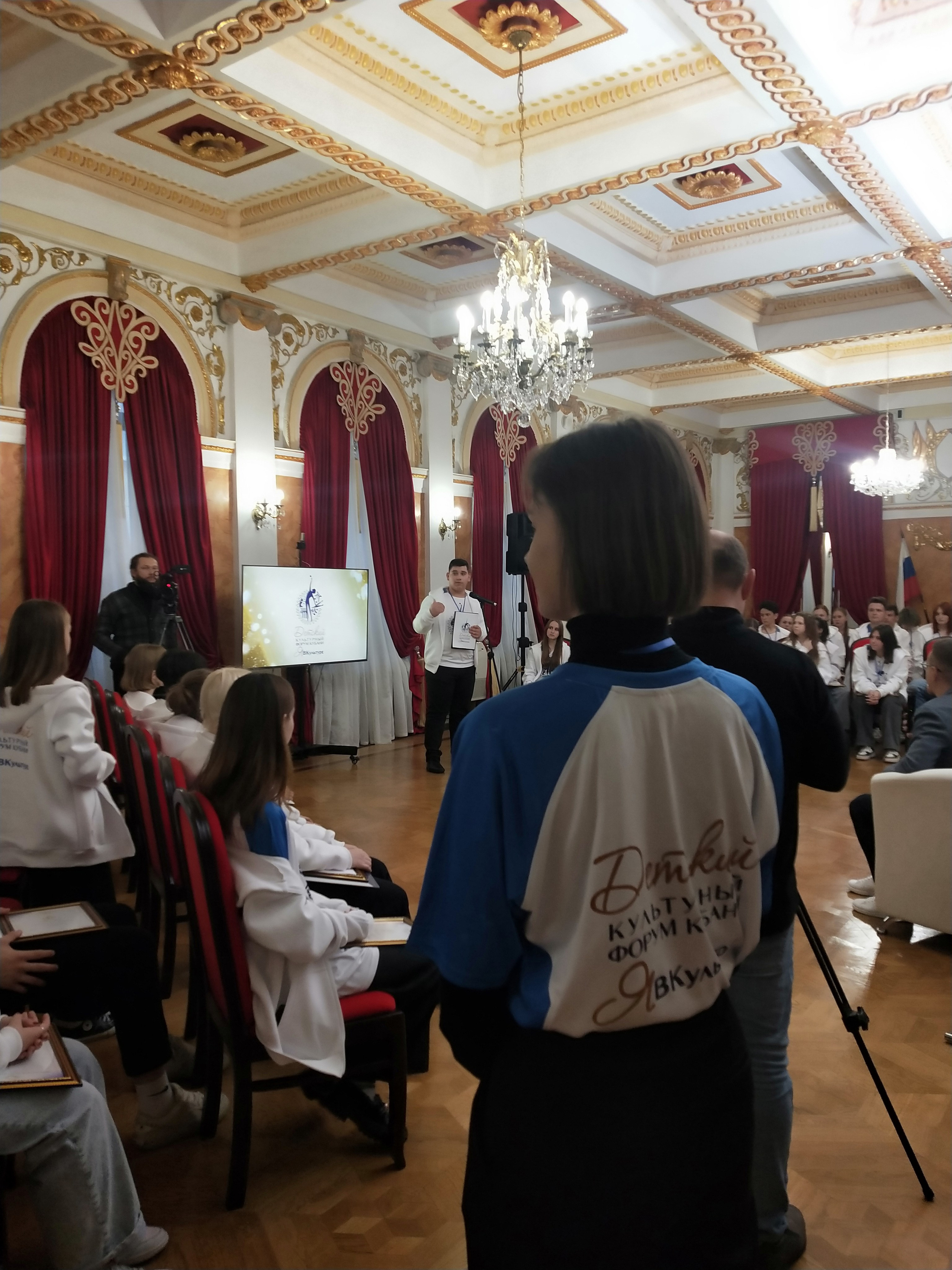 Фирменный стиль Форума Кубани ЯВКультуре. Интерьерный дизайнер в Сочи Поплавская Татьяна. Проектирование интерьеров и организация процесса ремонта