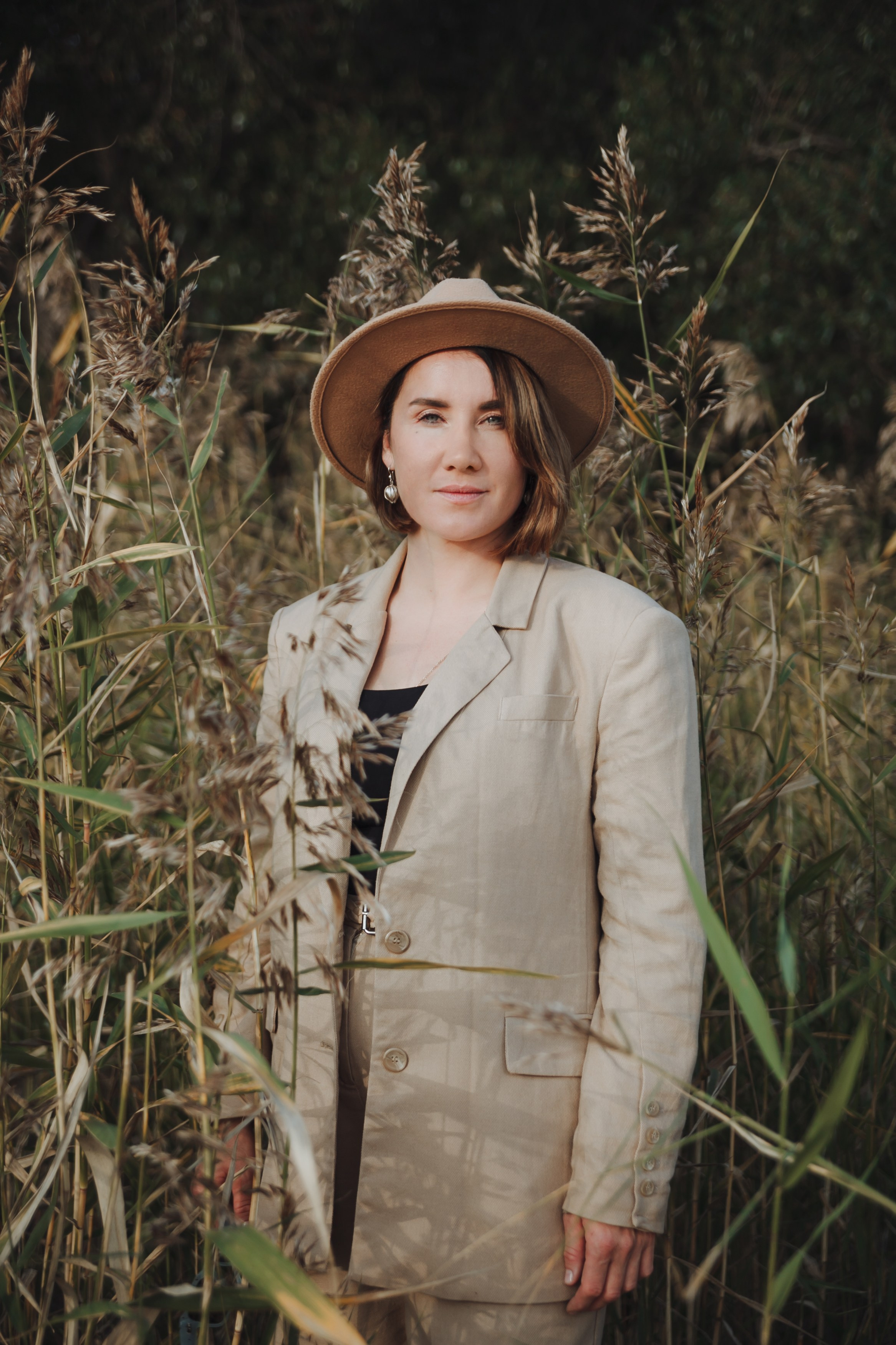 Семейная прогулка с собакой. Семейный фотограф, свадебный фотограф, женский портрет в Санкт-Петербу