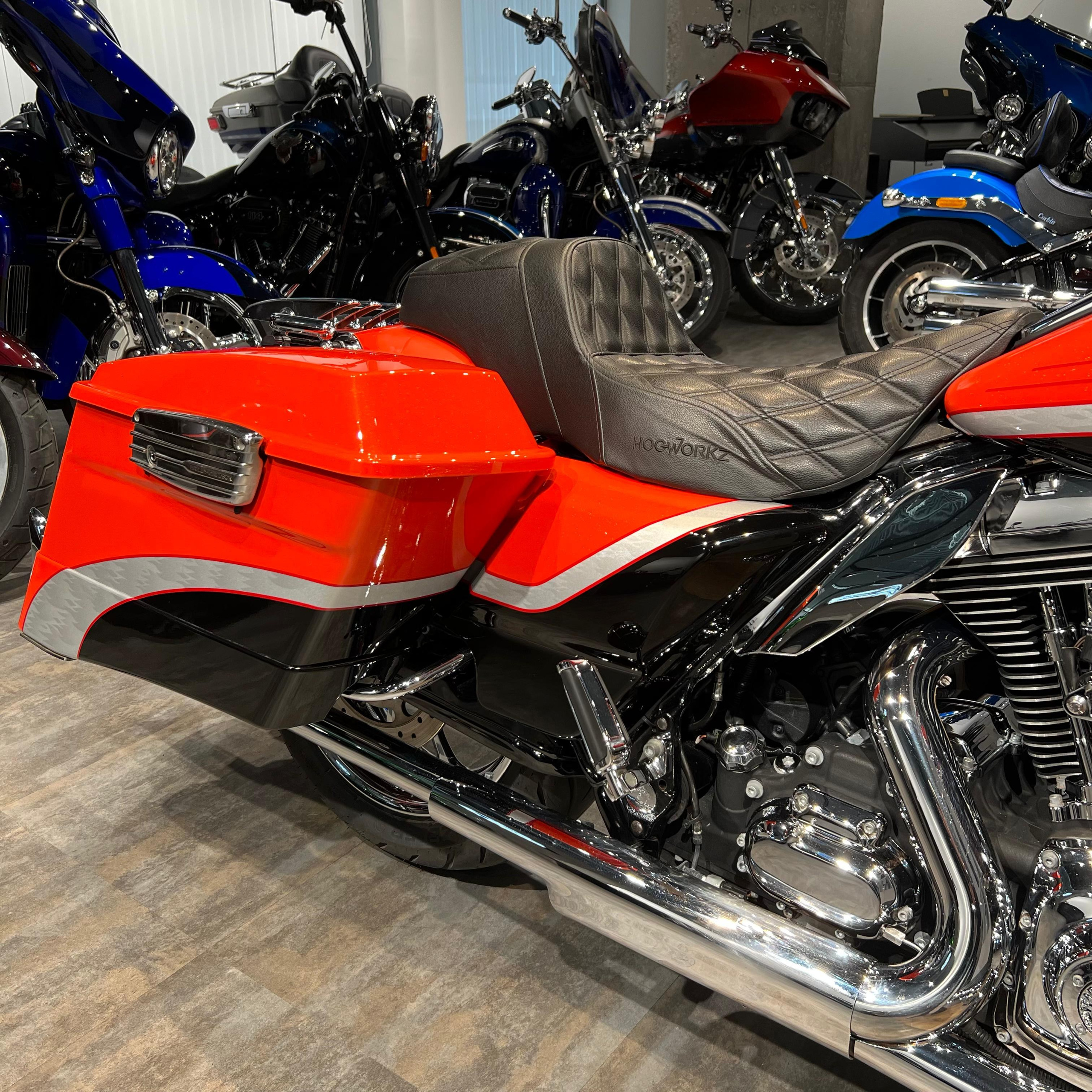 Harley Davidson CVO Road Glide (Electric Orange) (Touring) — купить мотоцикл. Hello Davidson, Москва. Только хорошие мотоциклы…