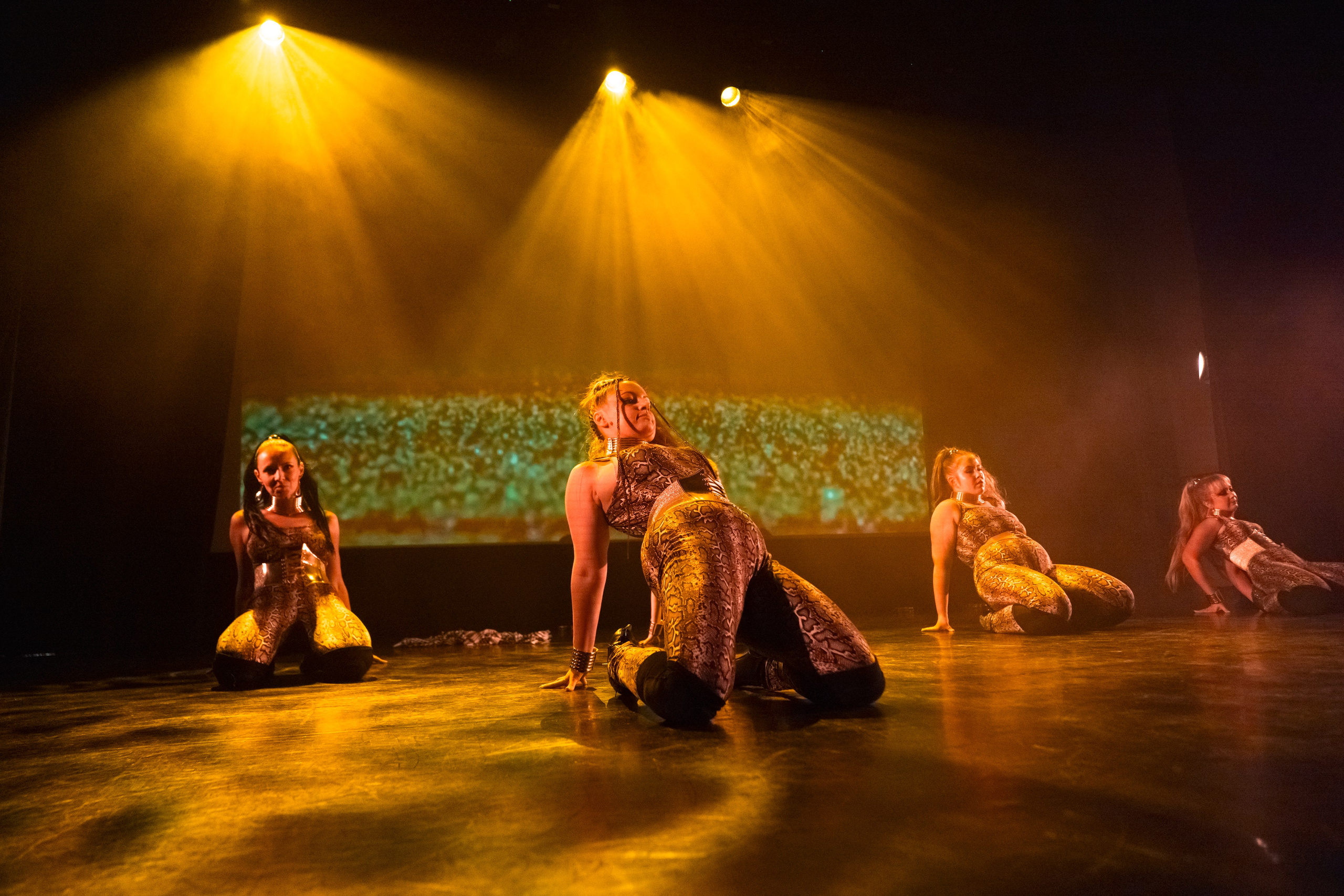 Танцевальное шоу. Свадебный фотограф в Москве Кристина Чехова