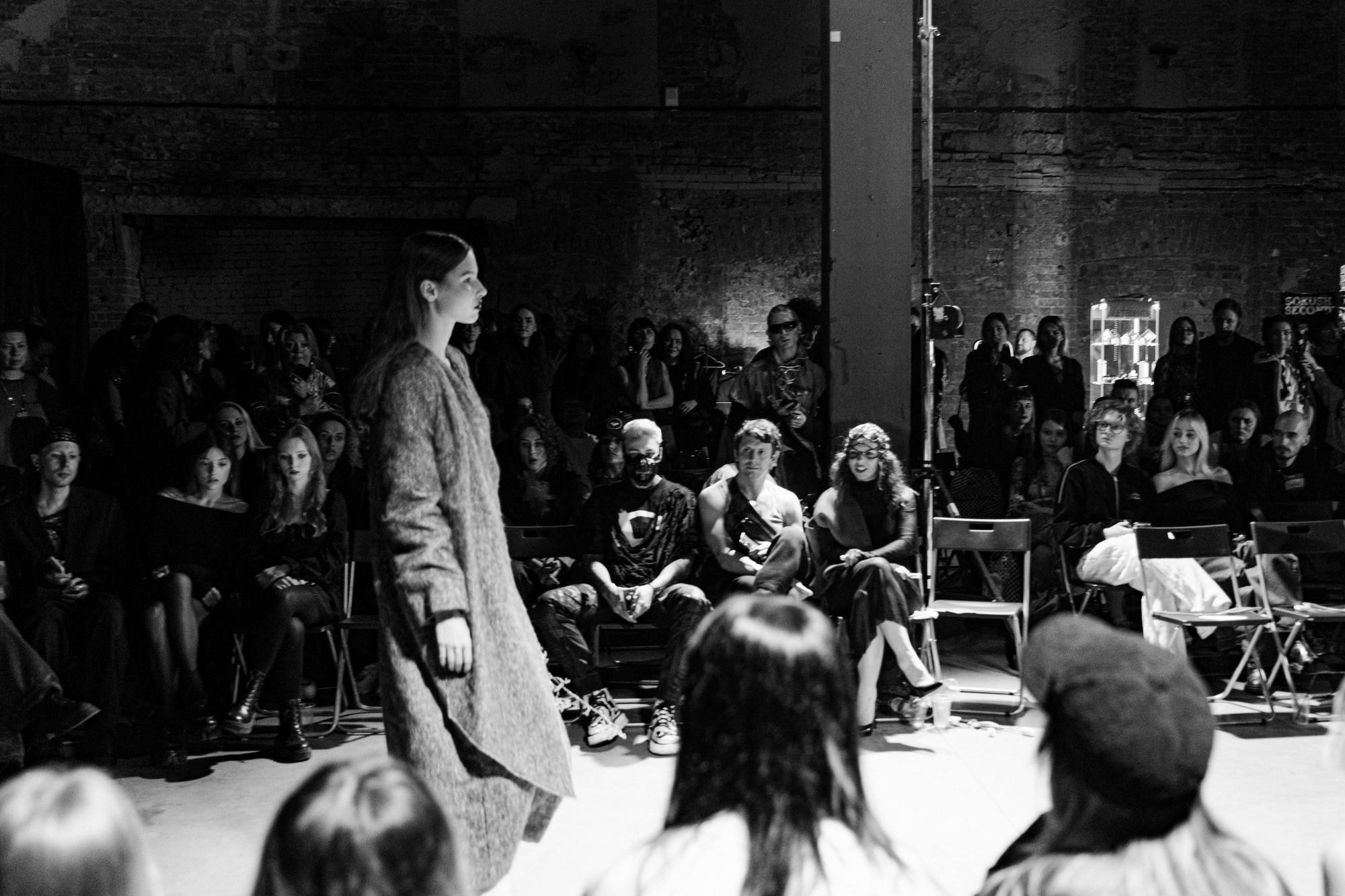 AUXI FASHION SHOW 2024. Backstage. Свадебный фотограф в Санкт‑Петербурге Елена Пчельникова