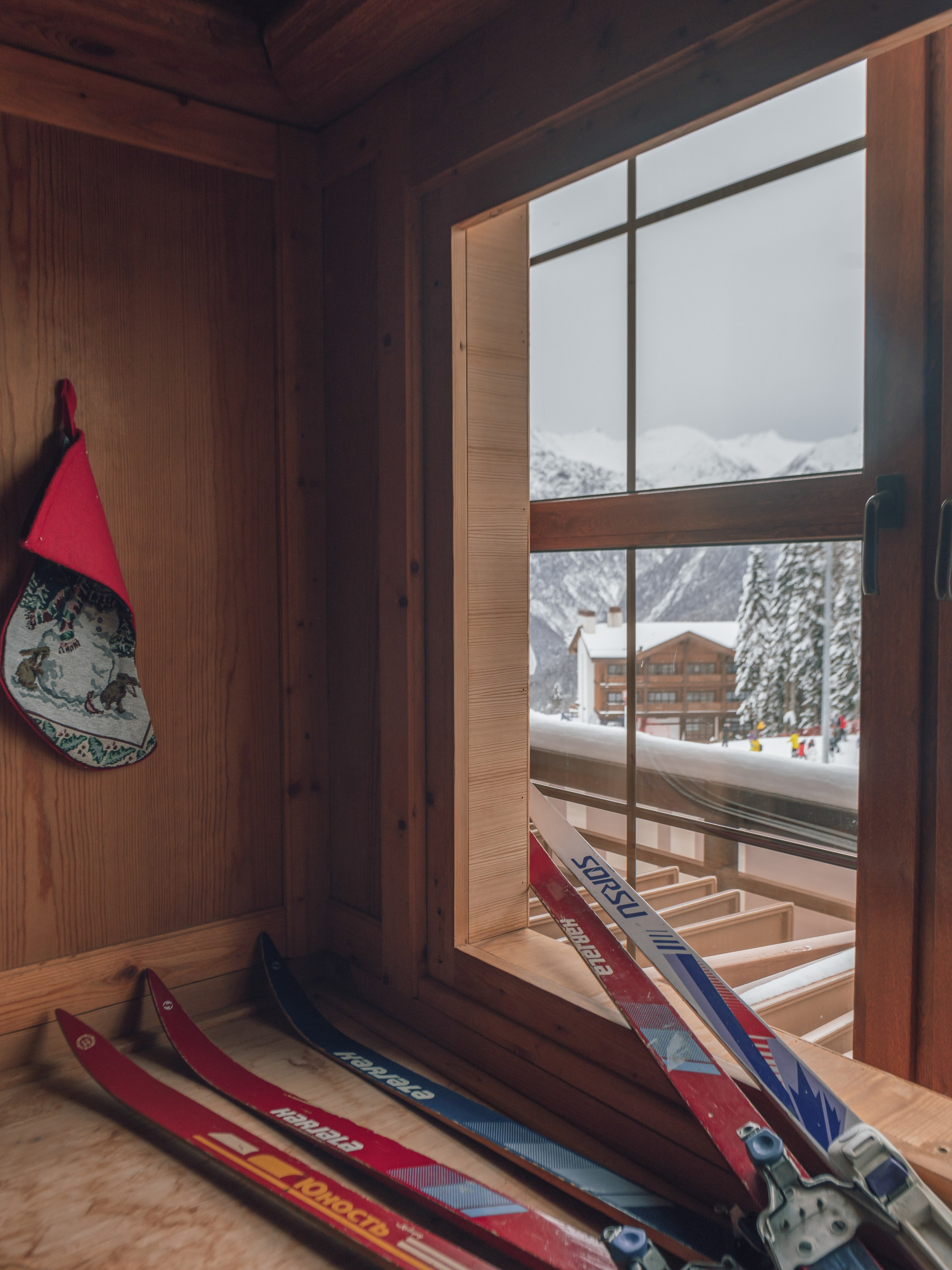 Ресторан «Шале» на курорте Газпром Поляна. Репортажный фотограф в Красной Поляне и Сочи Павлюченко Екатерина