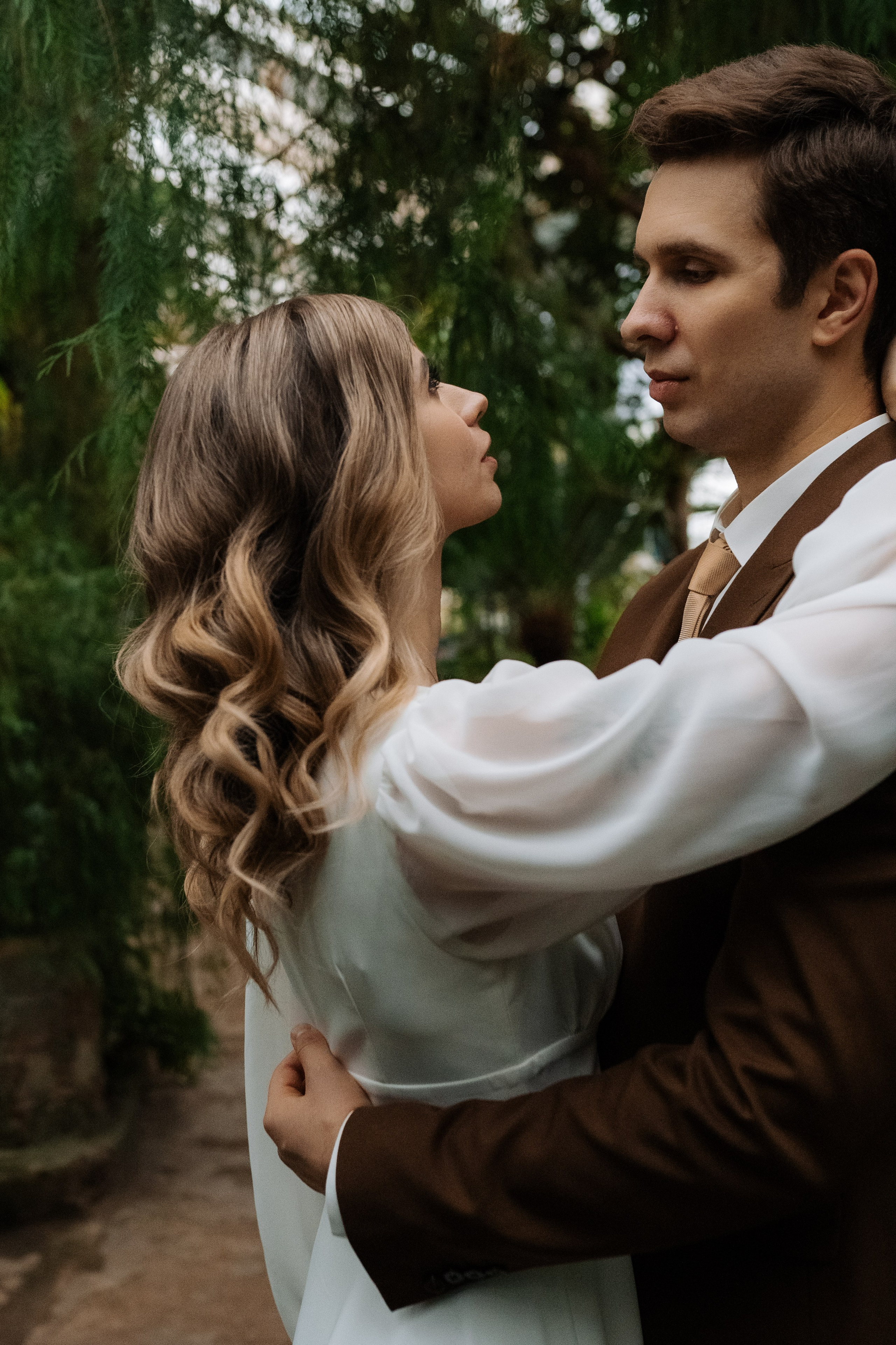 Свадебная фотосессия в оранжерее, Москва. Свадебный фотограф в Москве Анна Полушина