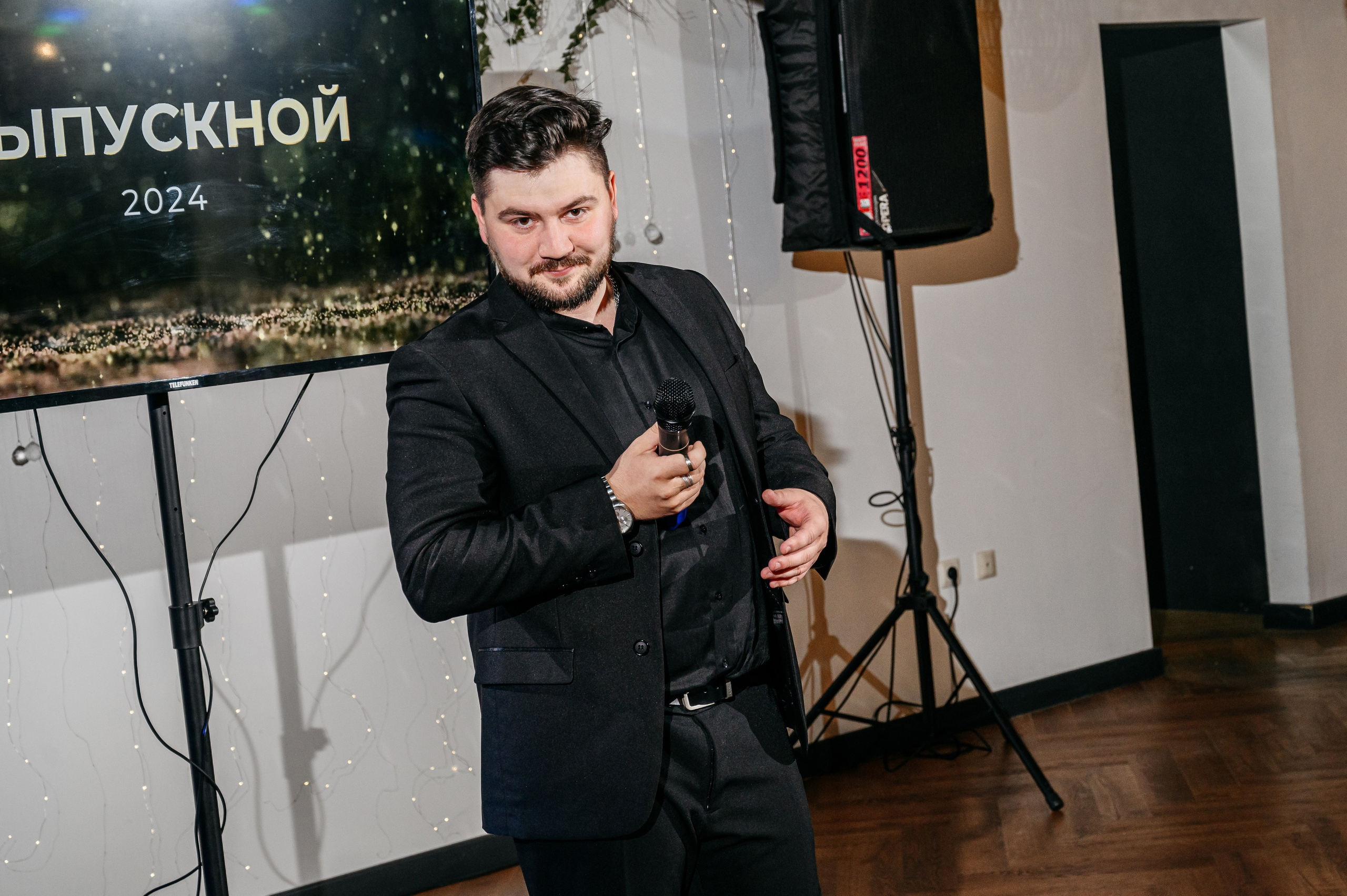 Выпускной Школа № 7. Фотограф Владивосток. Игорь Кирсанов