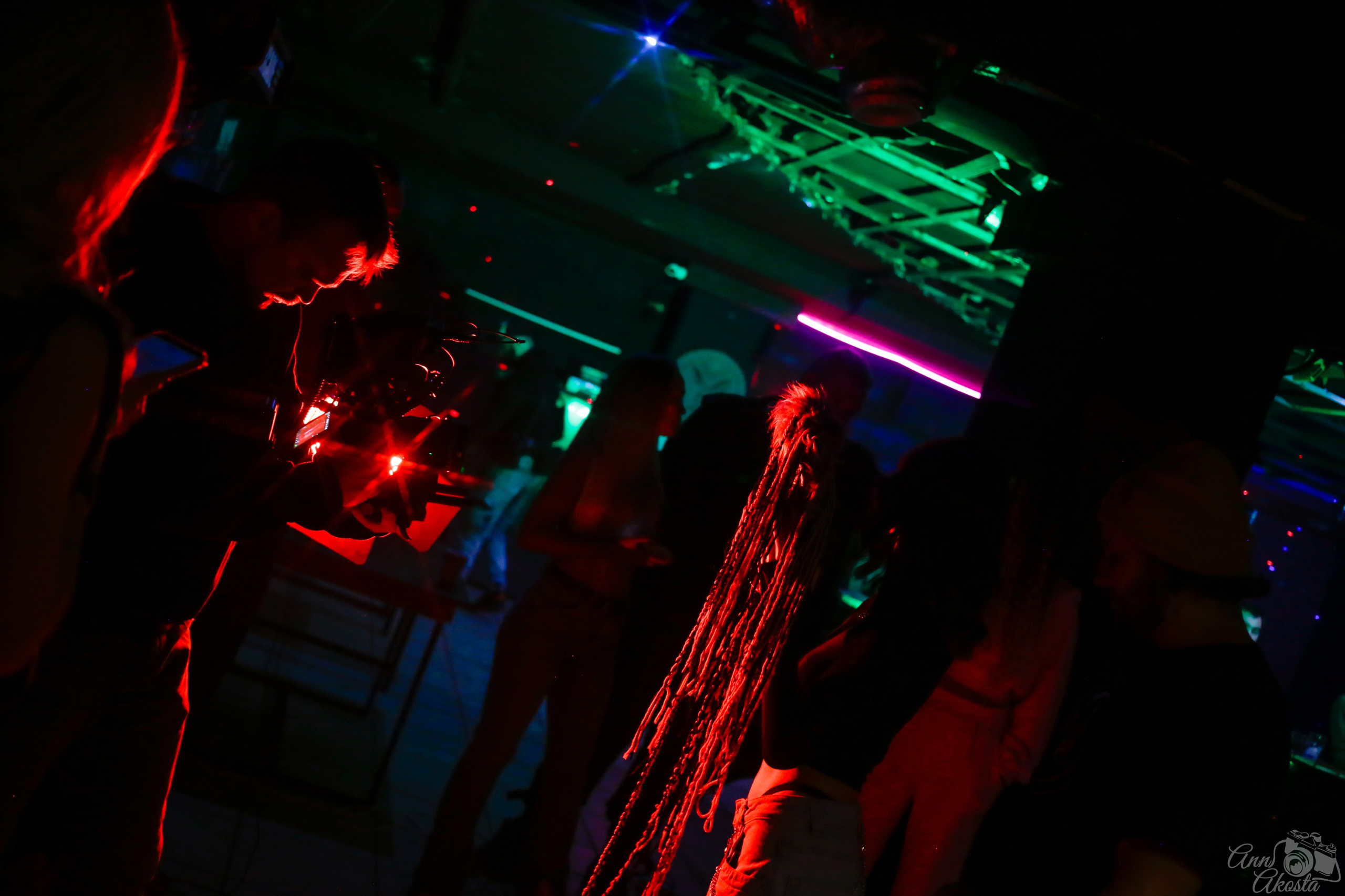 Фильм «Третья смена». Анна Акоста: фотограф в Санкт-Петербурге и Таганроге