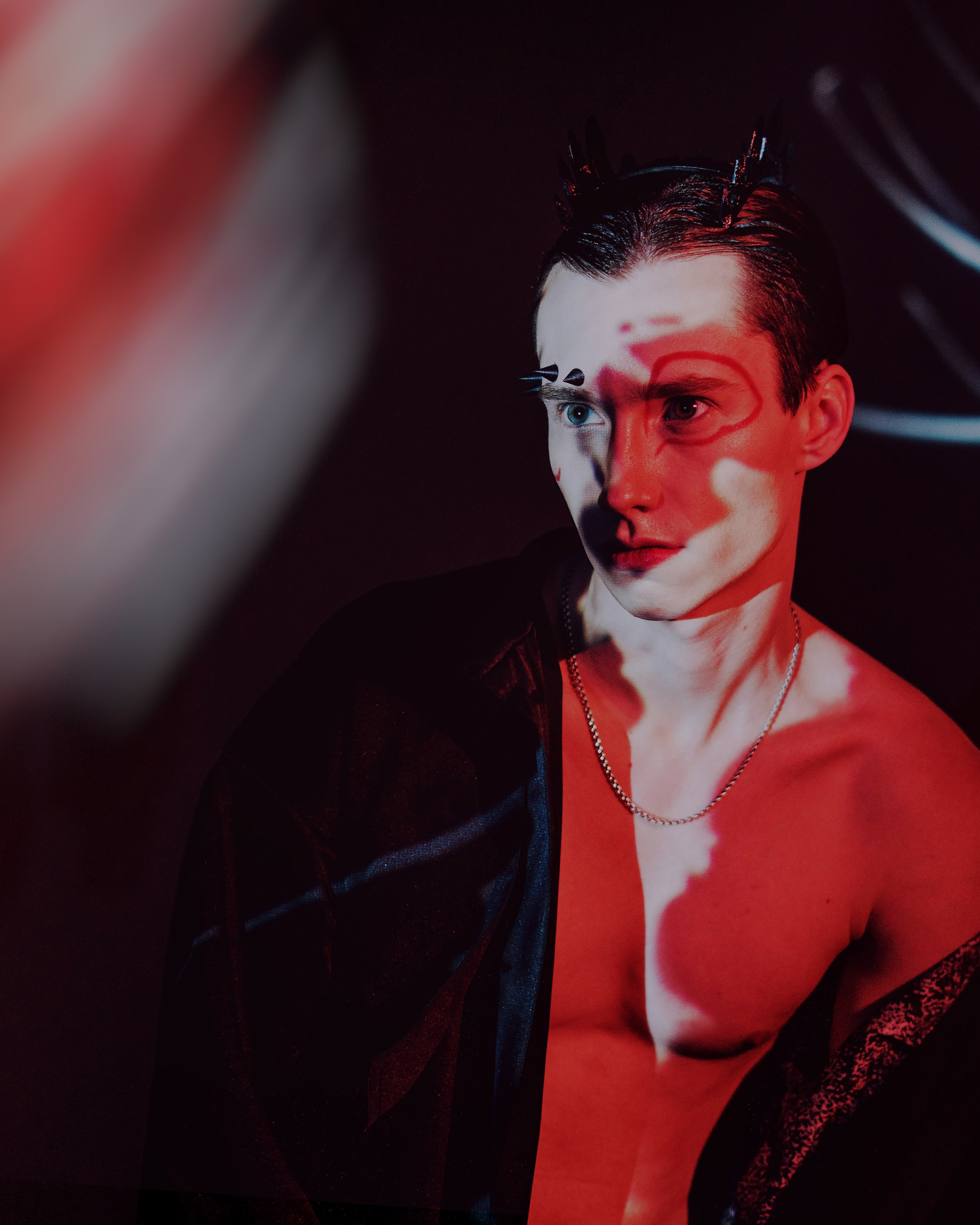 Креативная тематическая индивидуальная портретная съёмка. Фотограф Екатеринбург для вас или вашего бренда