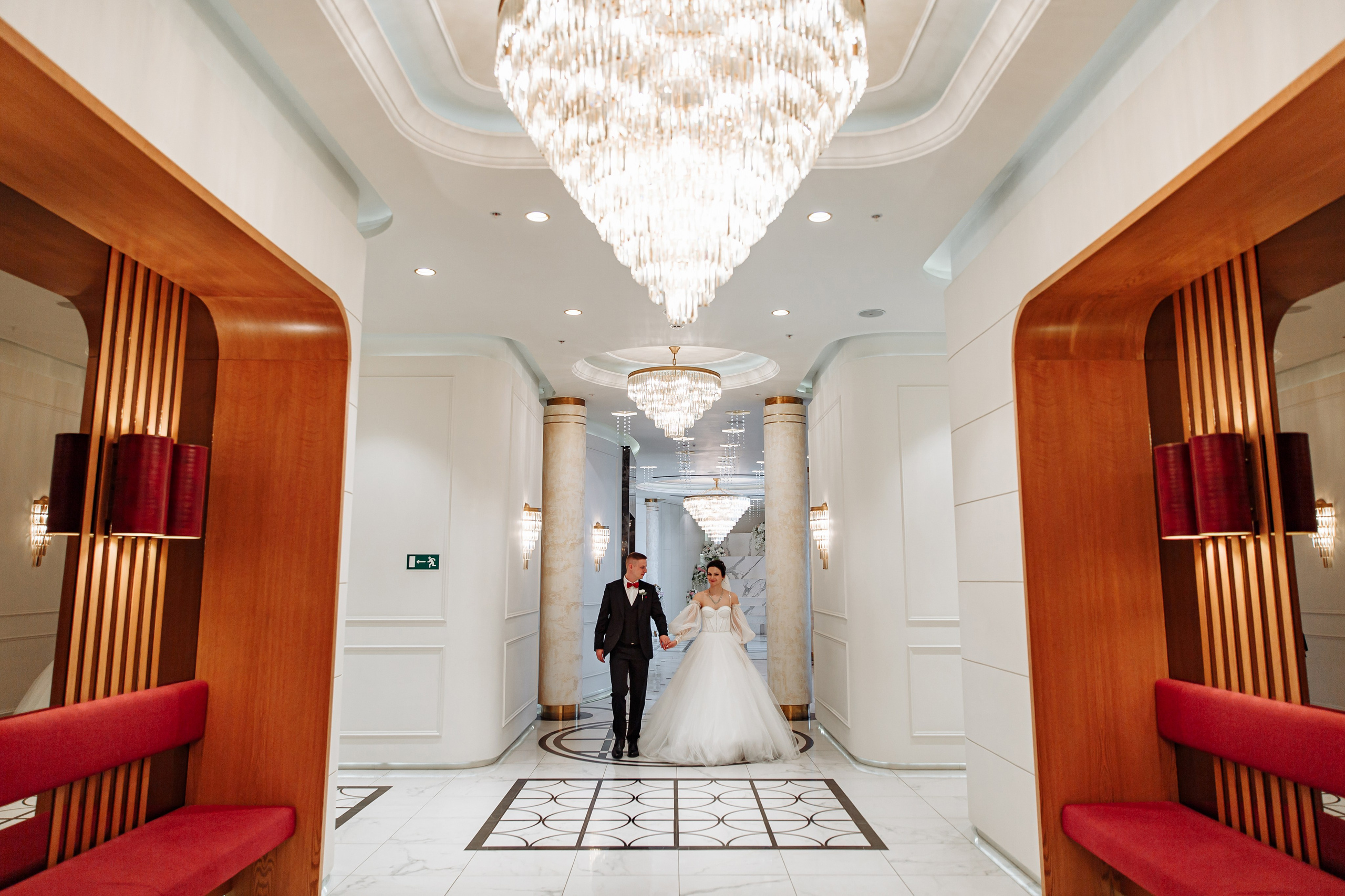 ЗАГС в ТЦ Вегас Крокус сити, регистрация брака, фото, видео. Свадебный фотограф Москва и МО Сергей Киржаев