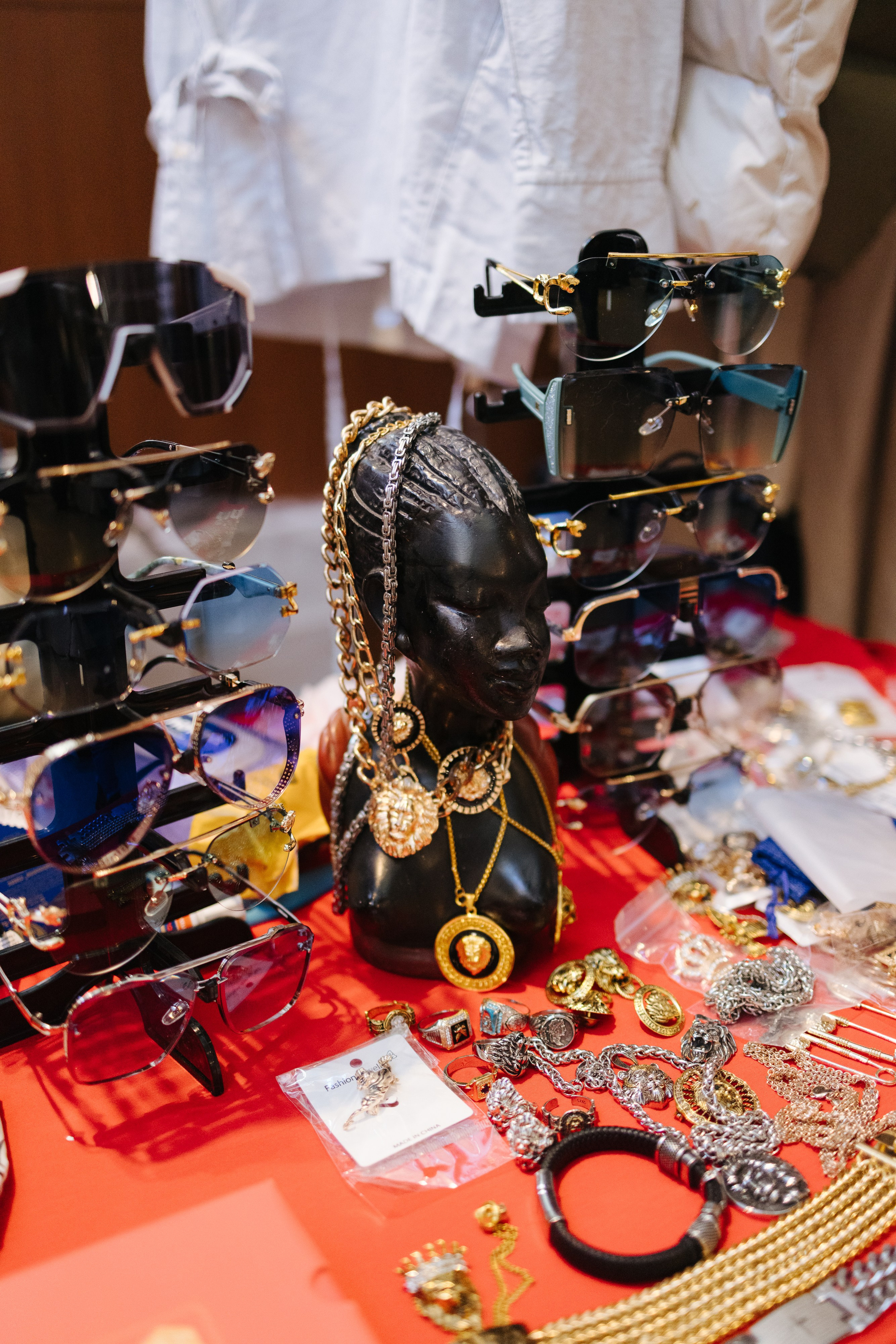 7–8 марта 2025 в пространстве «Три вокзала. Депо» / День 2 / фото Валерий Белобеев. Фотоотчеты «Ламбада-маркета»