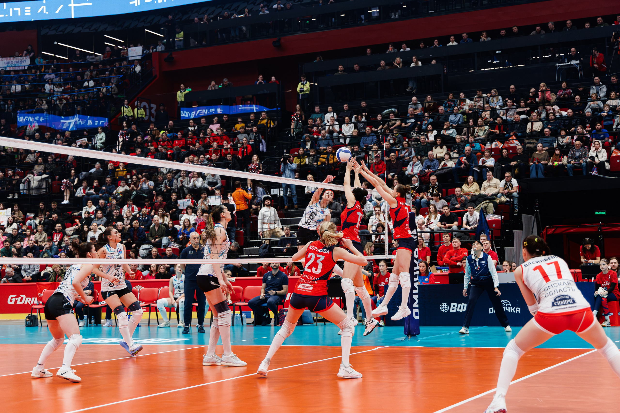 Омичка — Протон. Свадебный и репортажный фотограф в Омске. Червоткин Никита