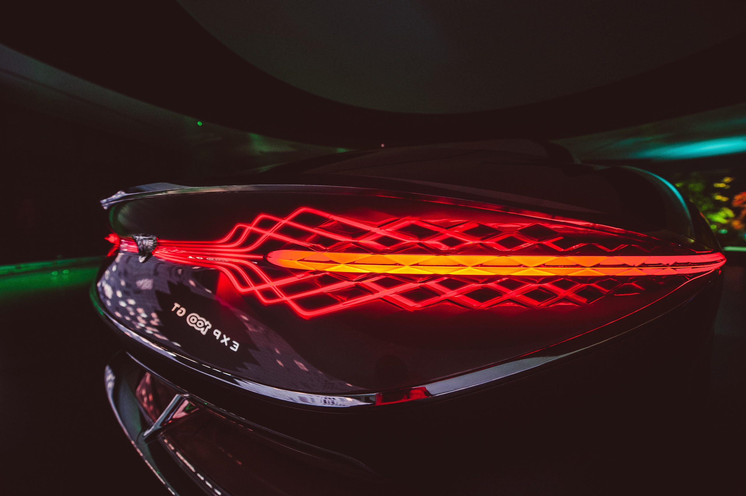 Премьера Bentley100EXP, Кру Великобритания. Репортажный фотограф Андрей Бузин
