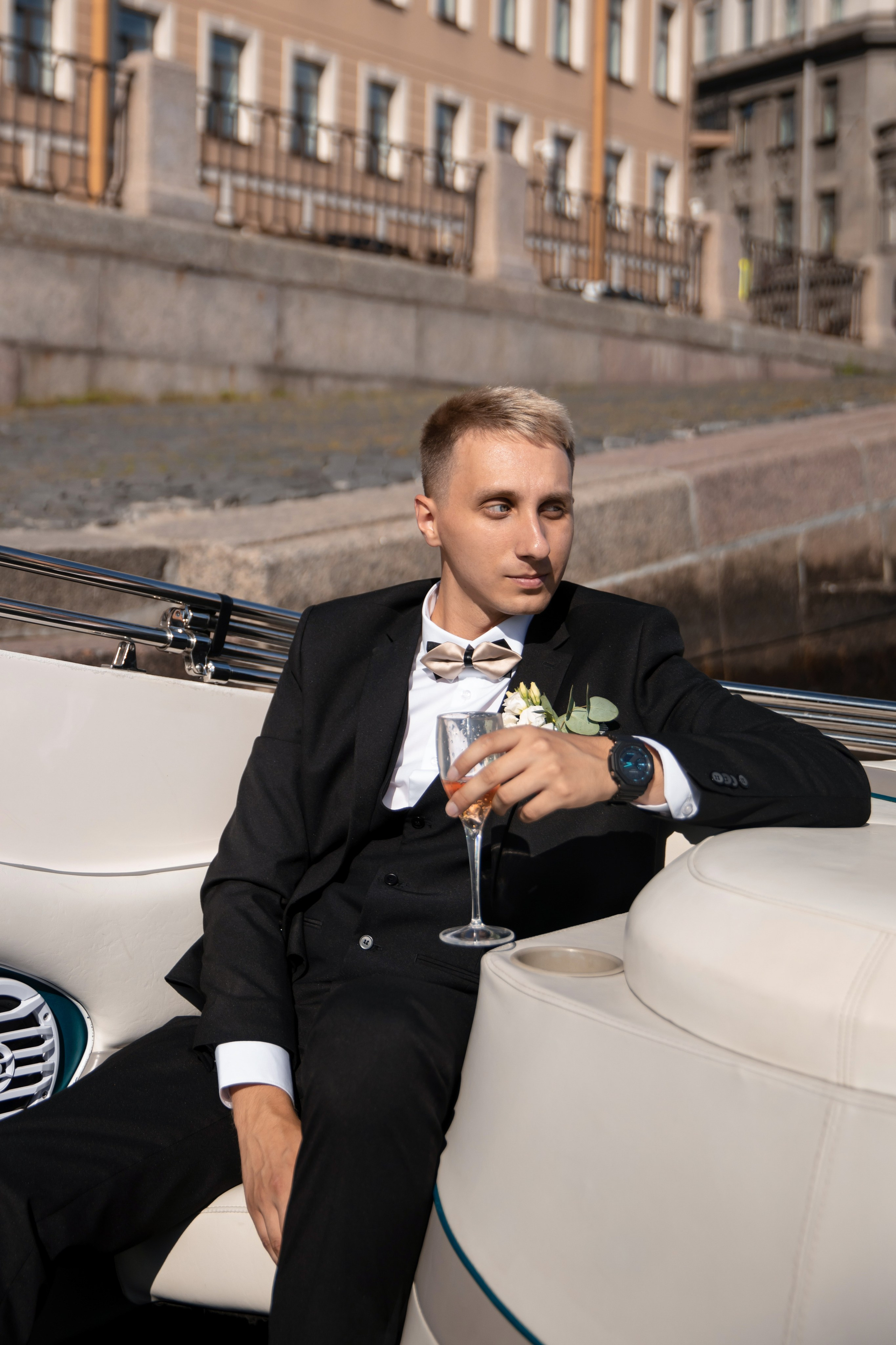 Валерия и Илья / Прогулка на катере. Свадебный и семейный фотограф в Москве Диана Левченко