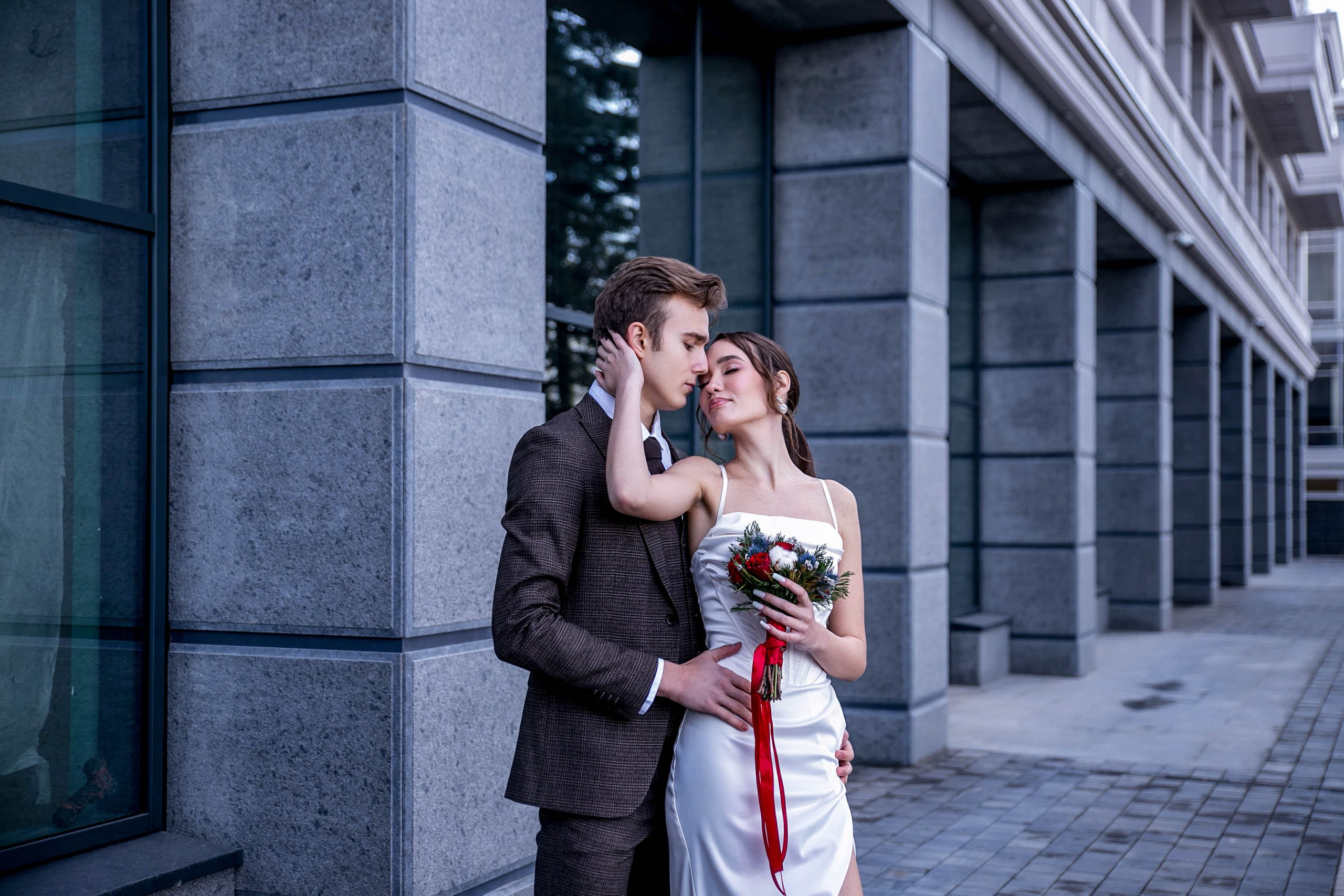 Свадьба в галерее. Свадебный фотограф Александра Мяскова