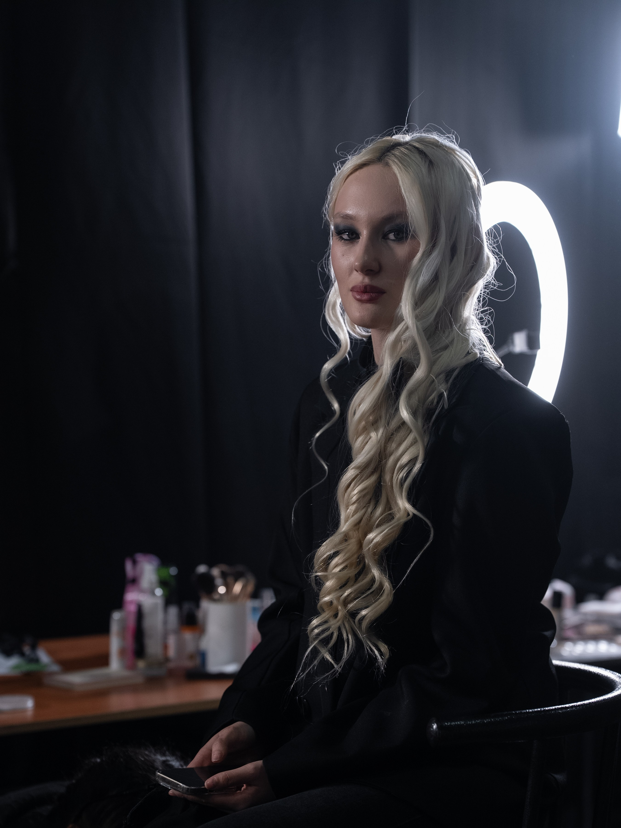 Visa Fashion Week Pre-Fall 2026 April BackStage Day 1. Сайт Алматинского НЮ АРТ, будуар и фэшн фотографа Дениса Карпенко