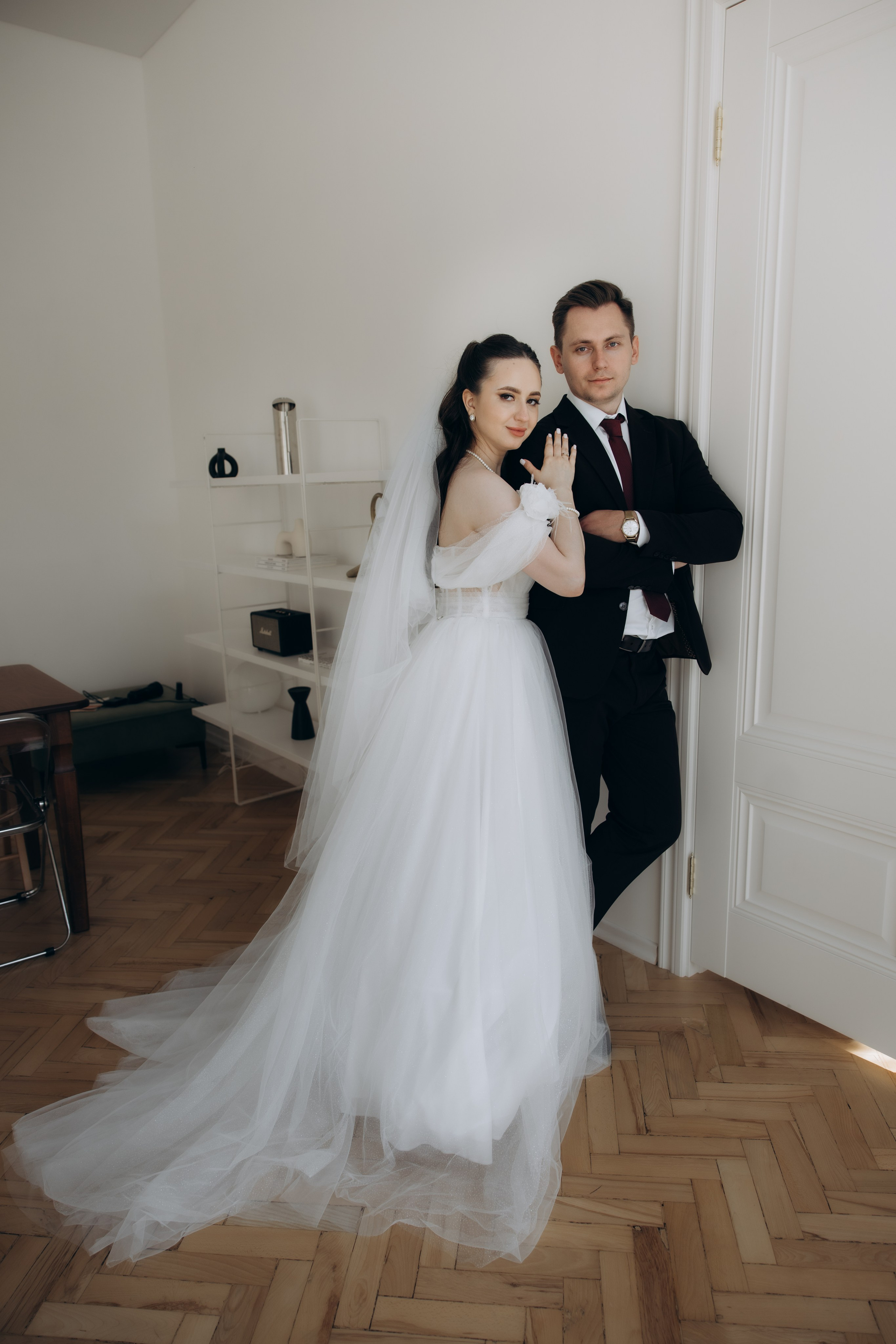 Свадебная фотосъемка в Пензе: Ольга и Владислав в отеле и студии «Перспектива»