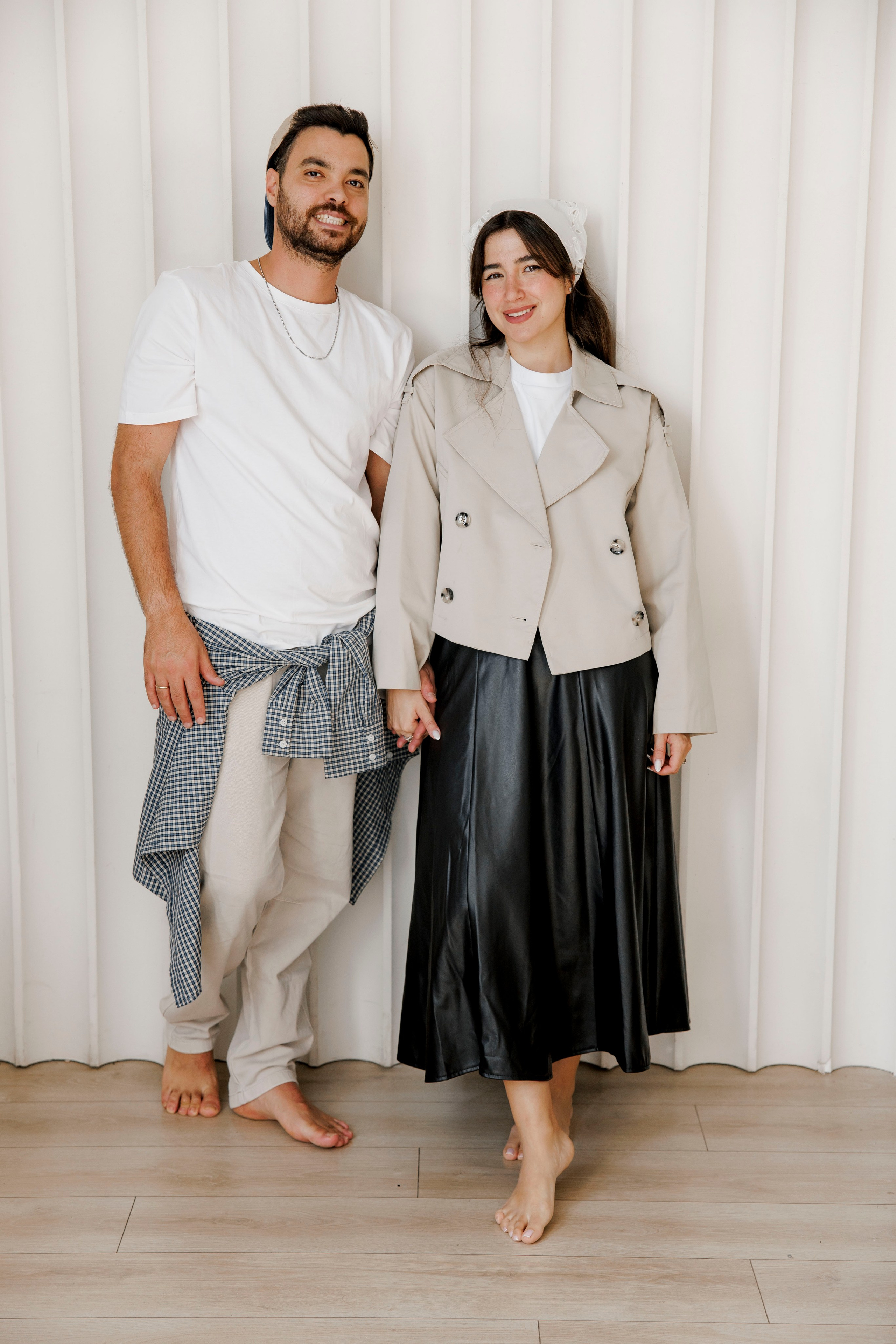 Family photoshoot inside the studio. Wedding and family photographer