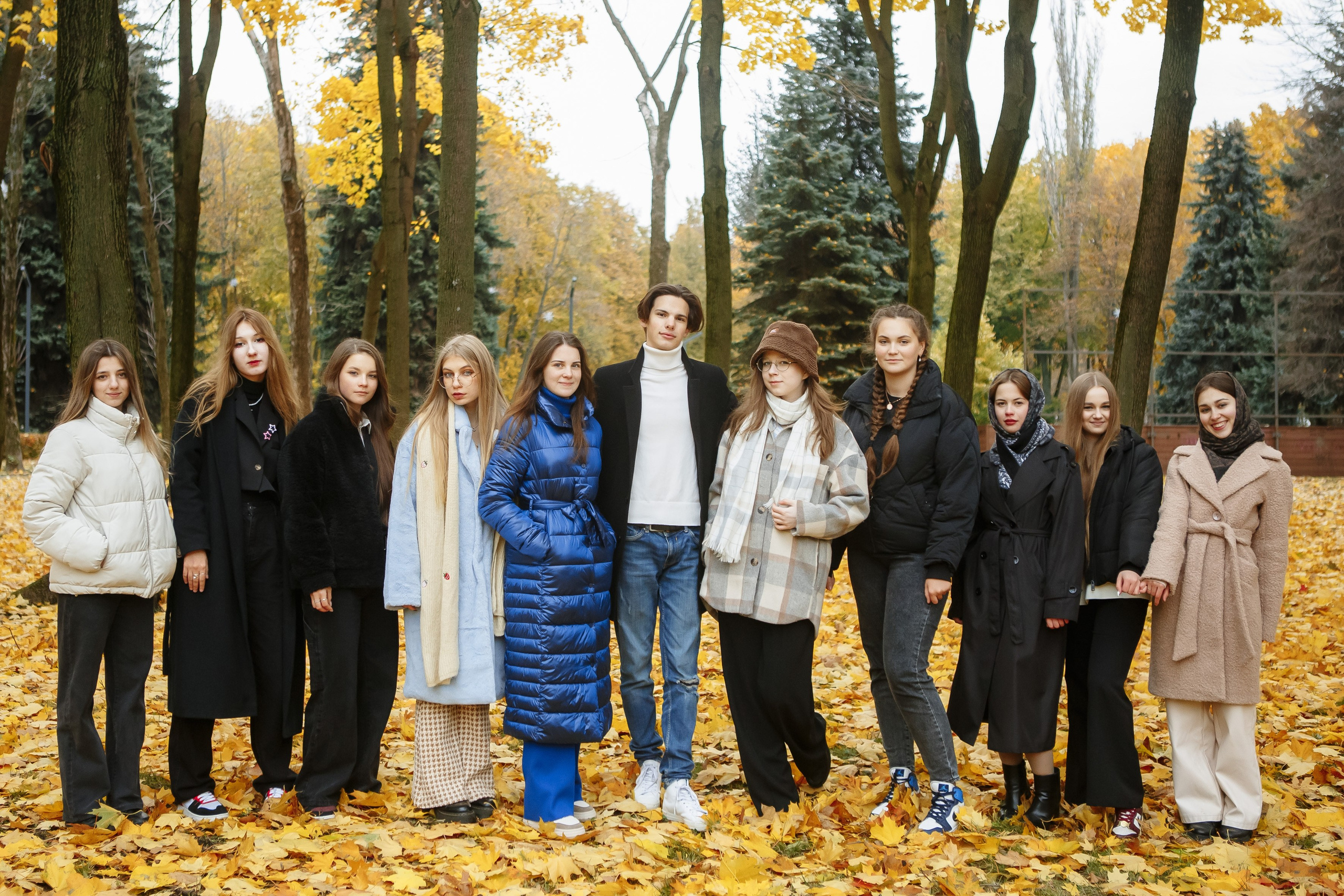 Осень Гимназия 12 11 В 2023 г. Свадебный и портретный Фотограф в Липецке Дмитрий Котюков