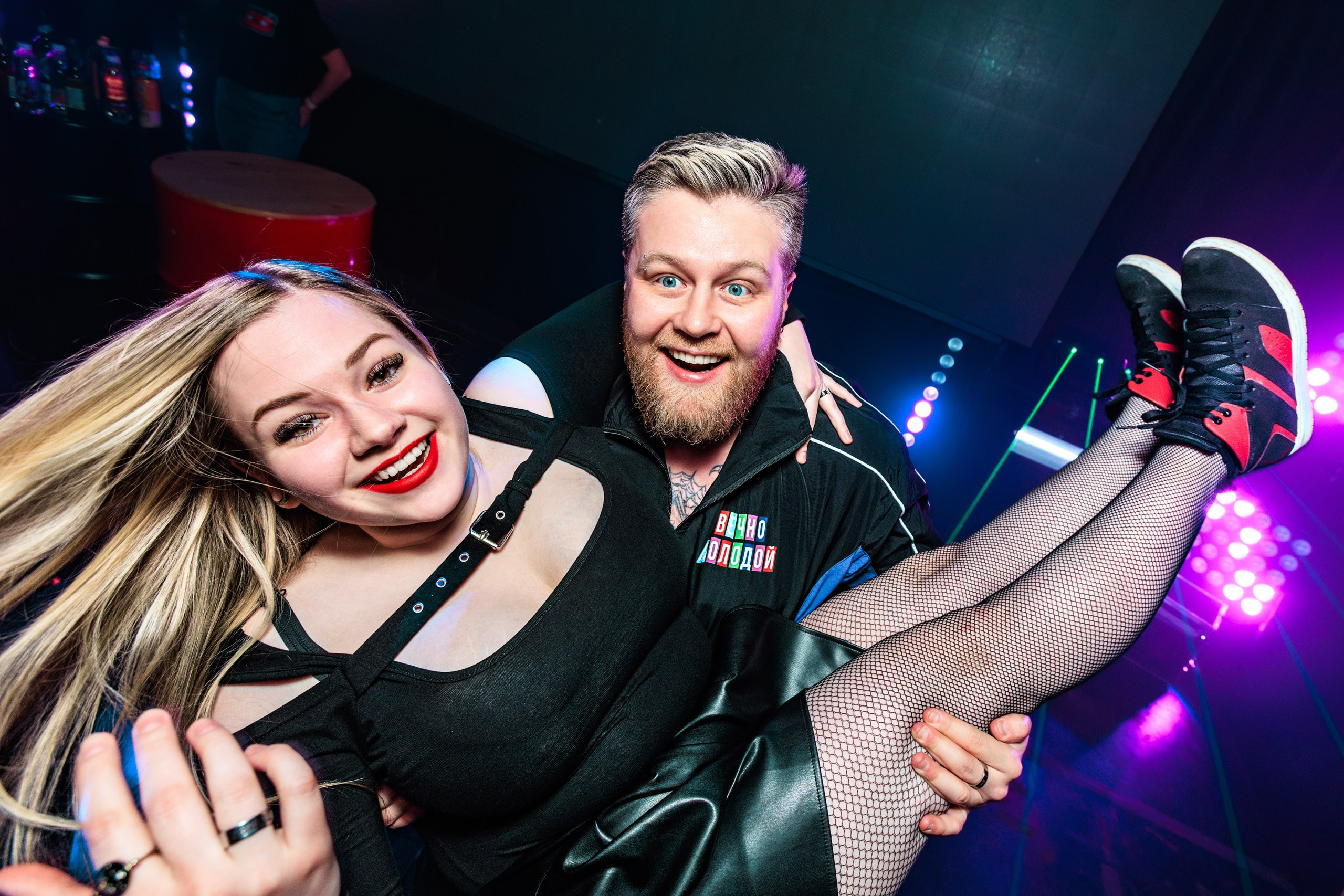 13.04.25 Вечно молодой. Репортажный фотограф Екатеринбург | Яркий, качественный репортаж | Концерты, клубы, репортаж, праздники, корпоративы