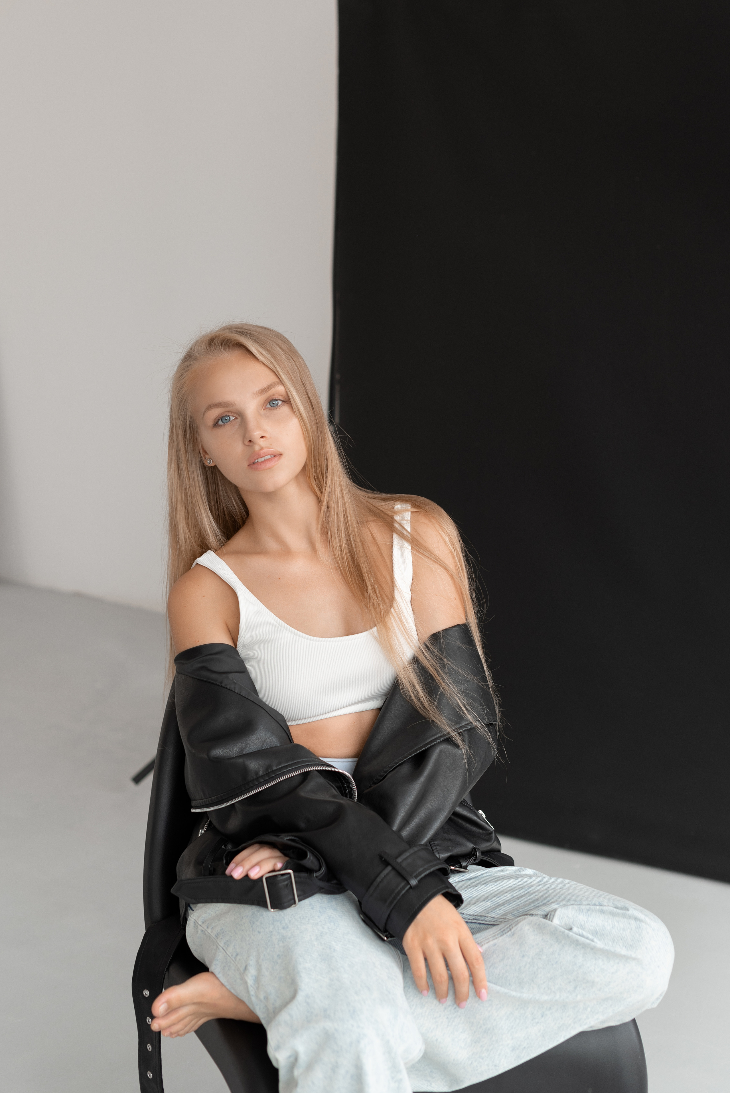 Моника. Главная