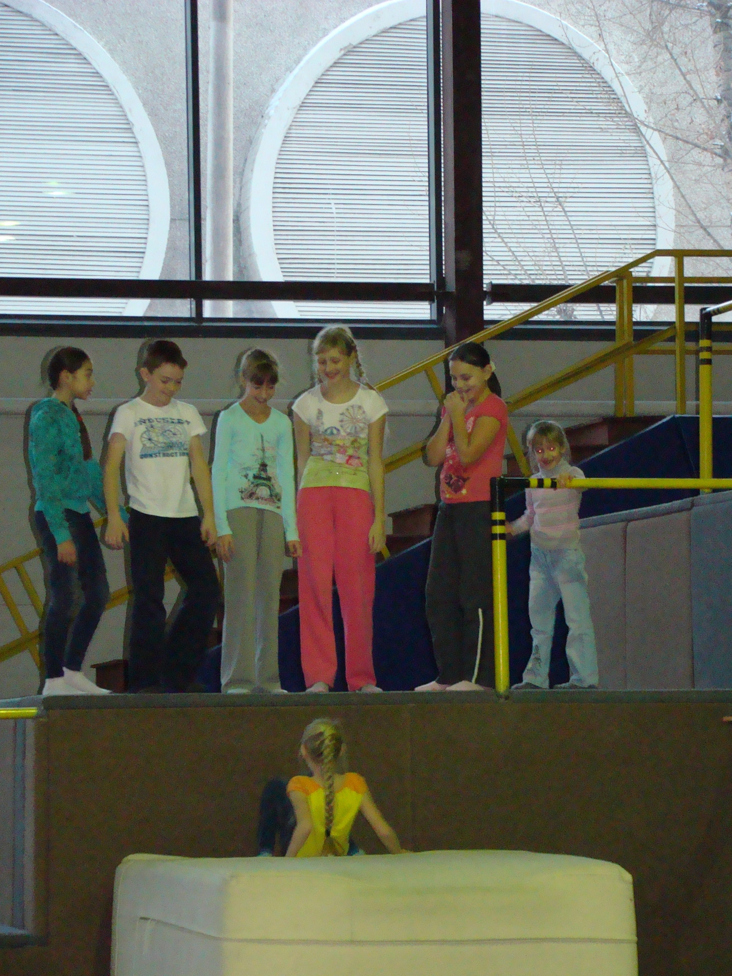 Катя ДР 12 лет Дома + Спортекс 04.12.2011. Семейный, Свадебный фотограф СПБ Питер— Романова Екатерина