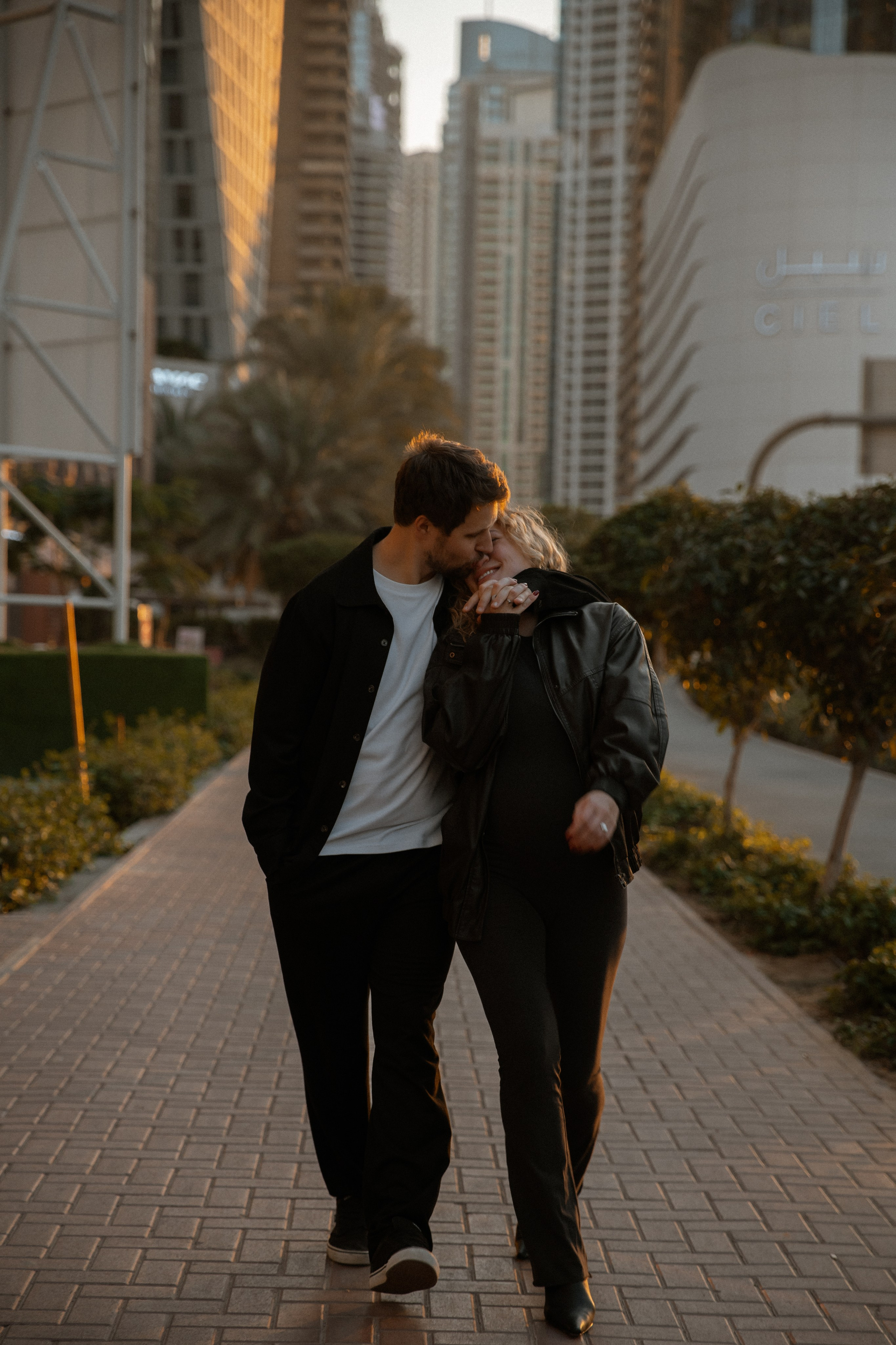 Street Style pregnancy. Валерия Солнцева свадебный и семейный фотограф