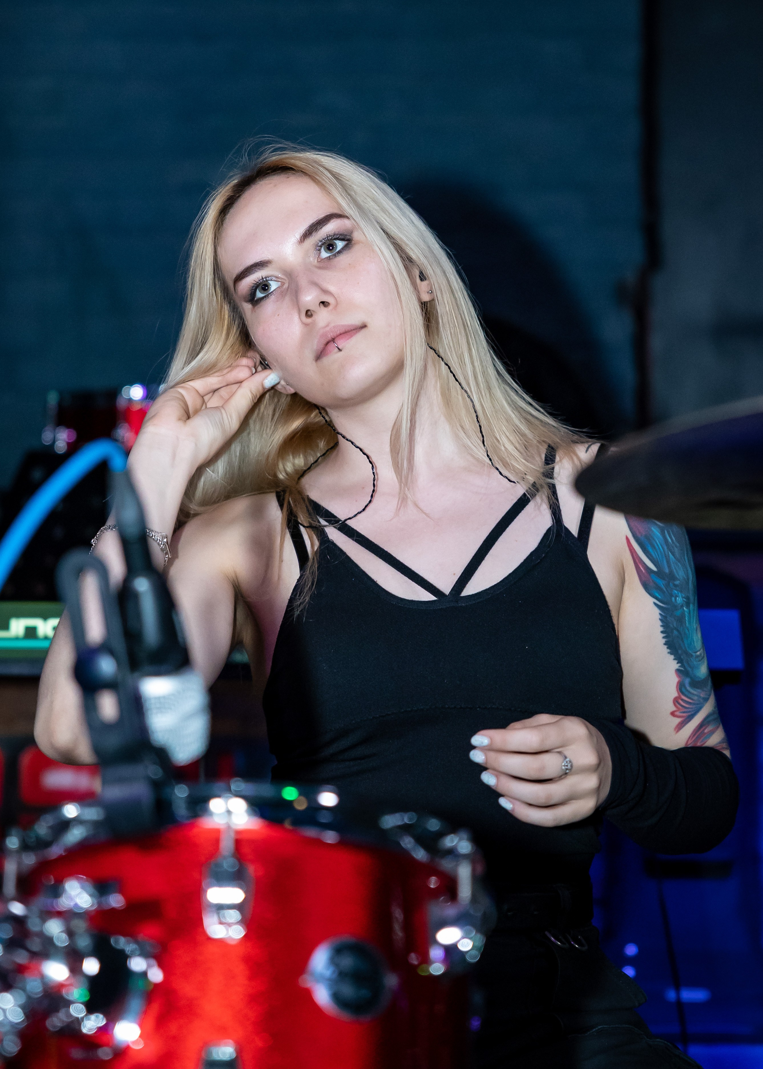 Концерт «Не Школа Барабанов» в Клубе «SOVA». Фотограф Владимир Охрименко