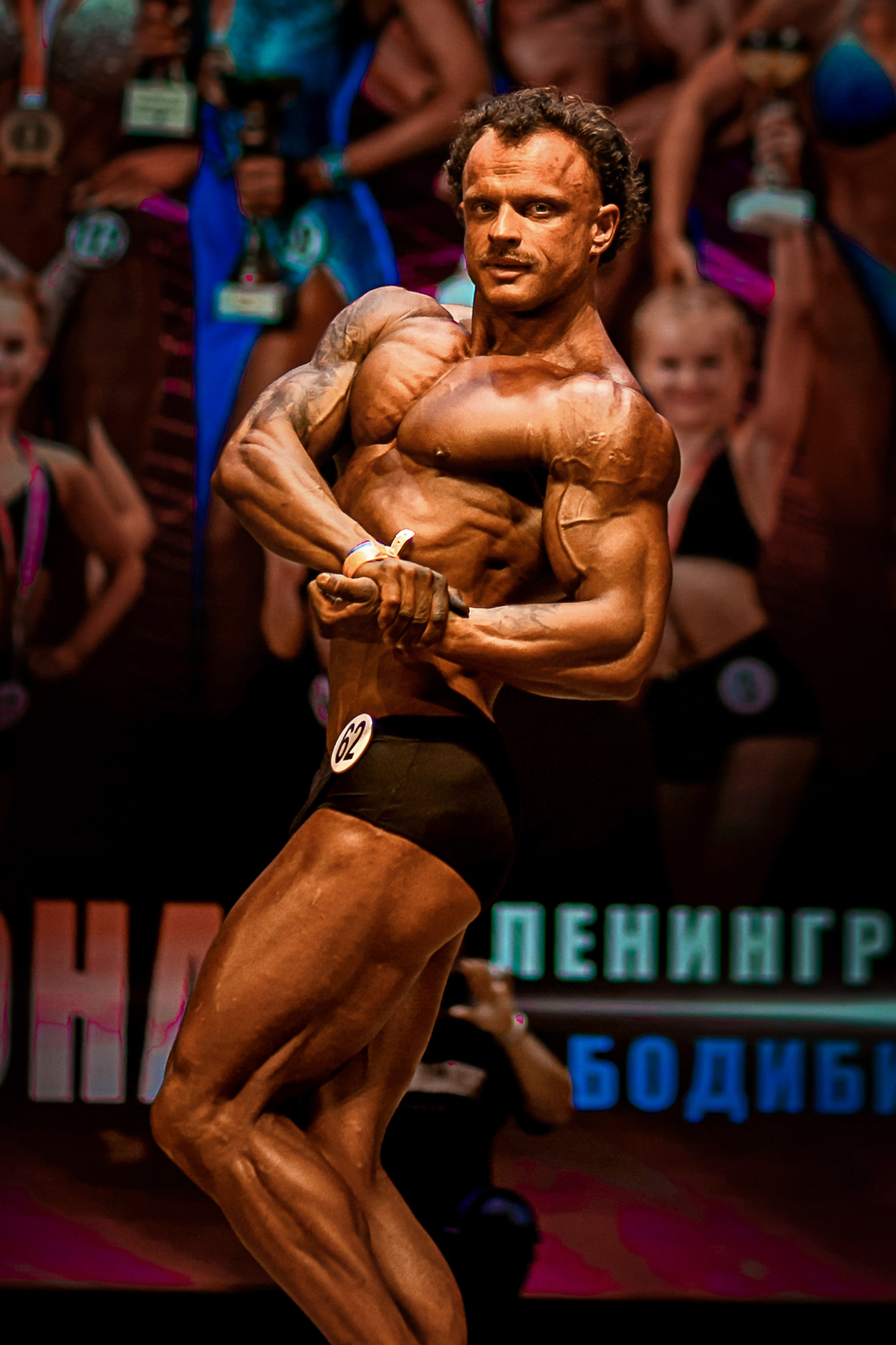 Чемпионат по Бодибилдингу 2025 Луга. Фотограф женский и мужской портрет Санкт-Петербург