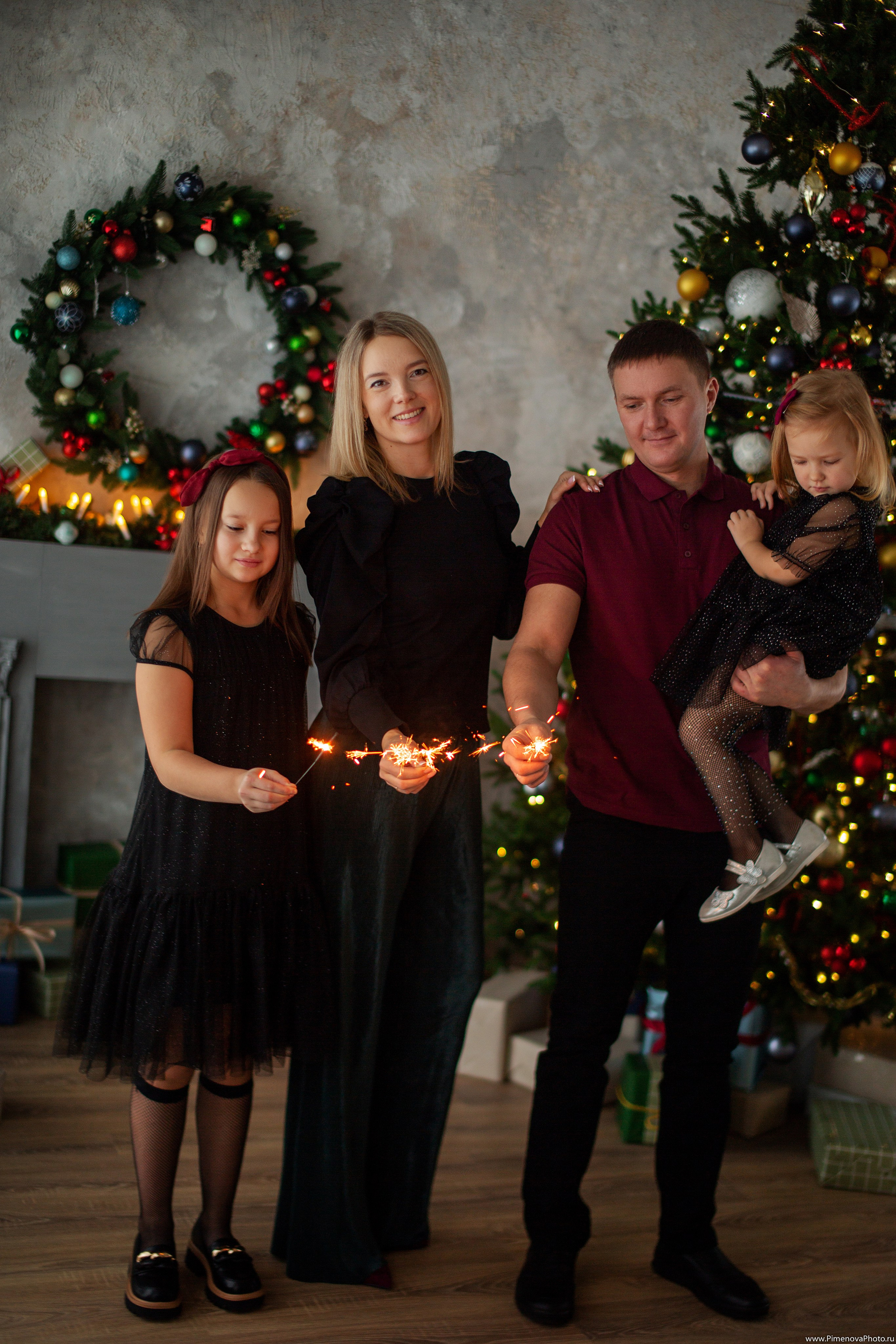 Новогодняя сказка Вари и Маруси, 2024. Семейный и детский фотограф в Петрозаводске