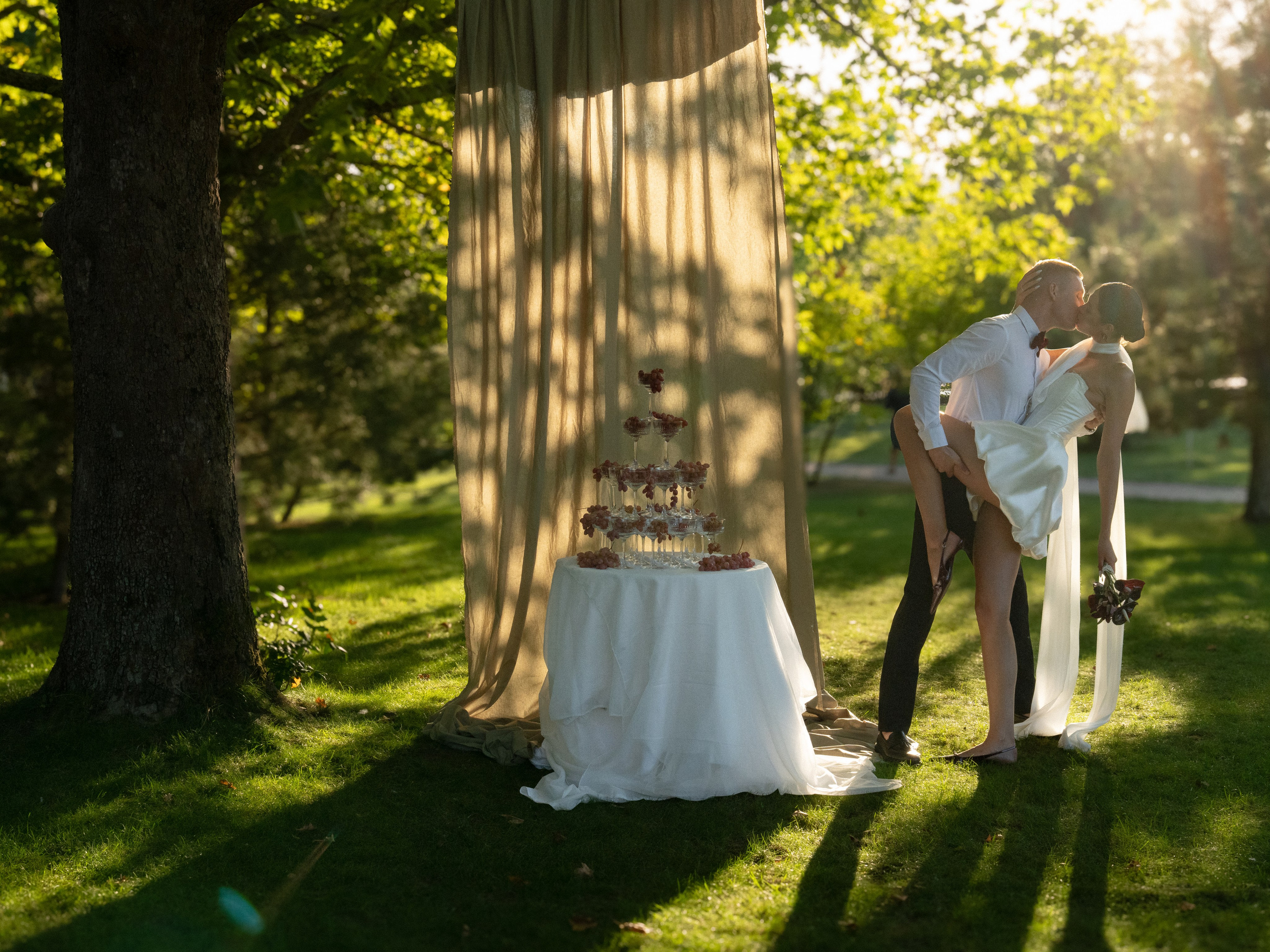 Свадебная прогулка. Свадебный фотограф Виктория Роса