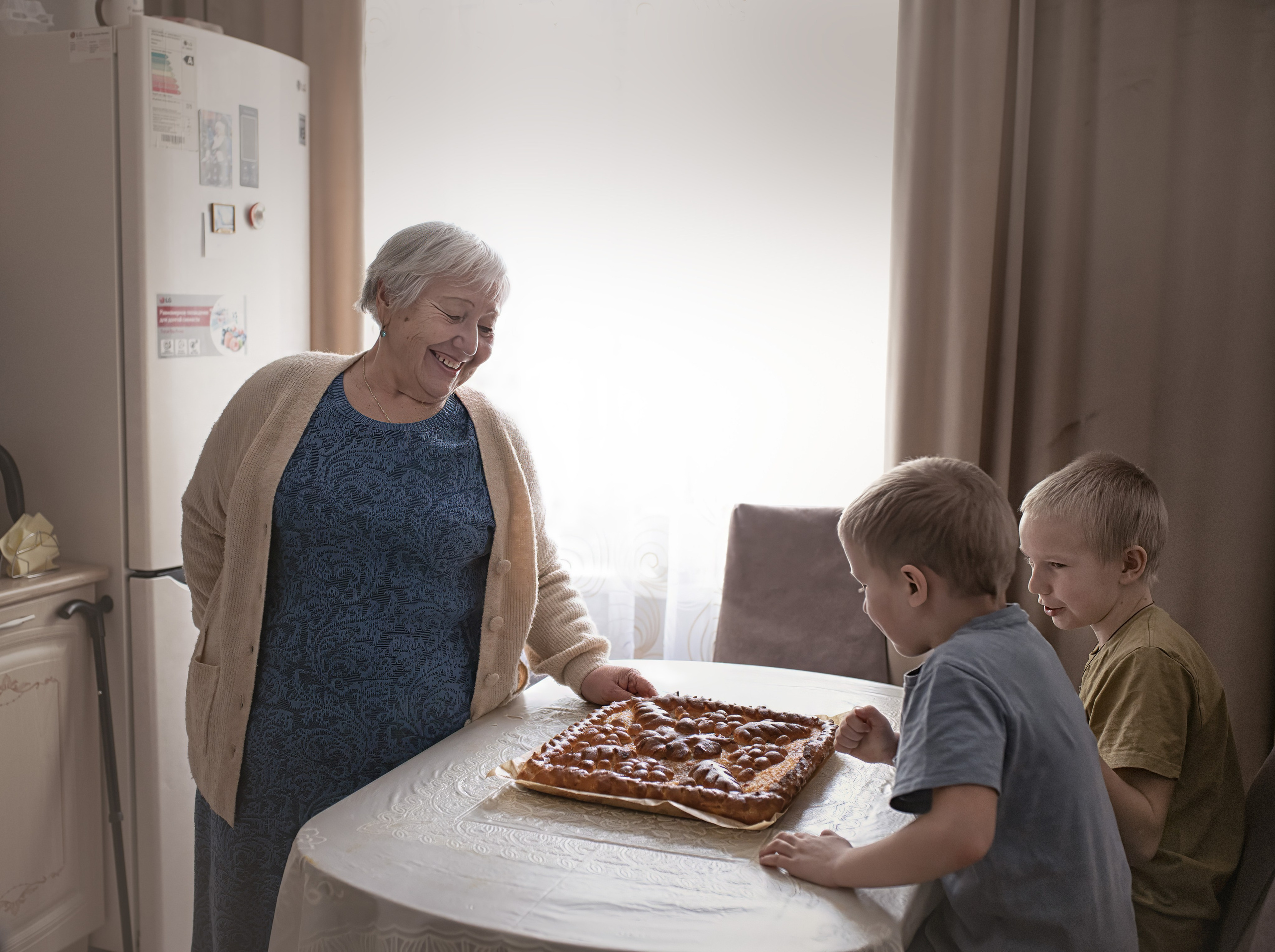 Семья Ляминых дома. Фотографы крещения/венчания  Красноярск Татьяна и Вячеслав Переваловы