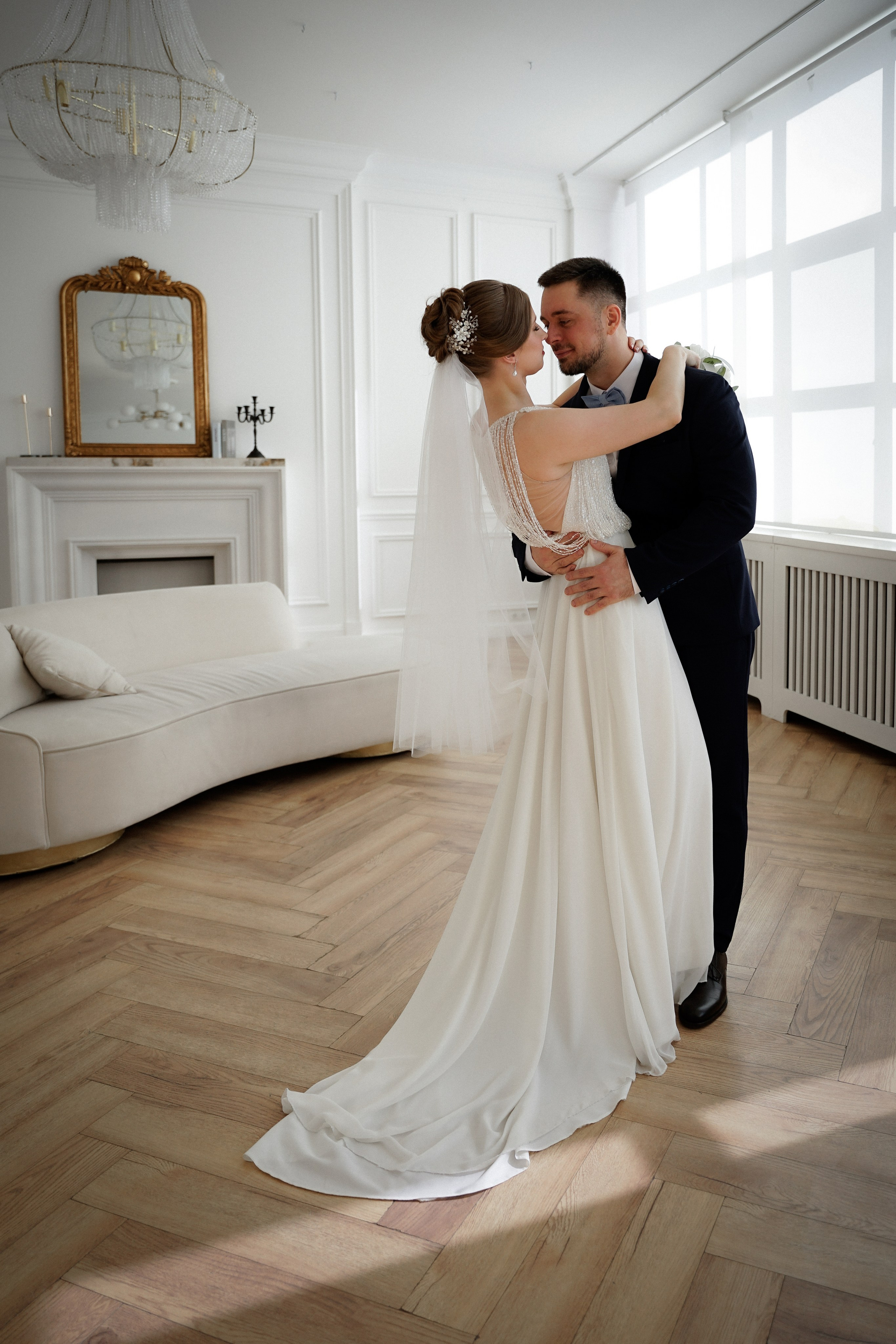 Студийная свадебная фотосессия