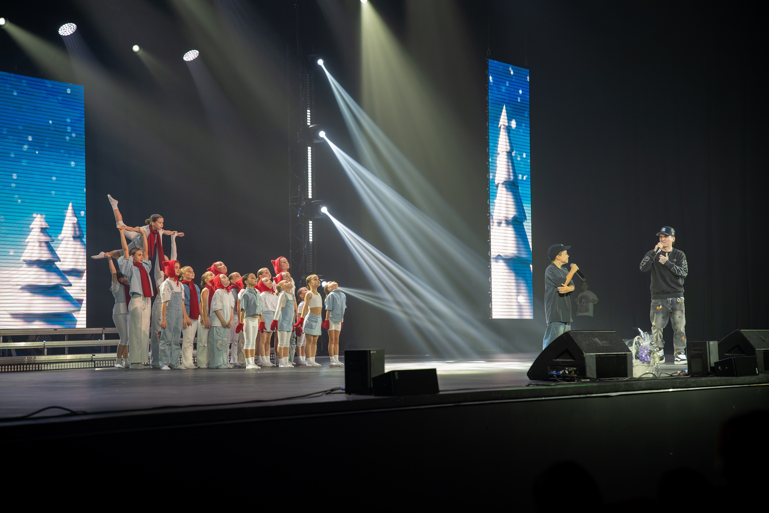 Фотосъёмка на гала-концерт, конкурсы, выступления, отчётные концерты и эвент-мероприятия. «Студия DRONAVT`s» — видеосъёмка и фотография г. Москва