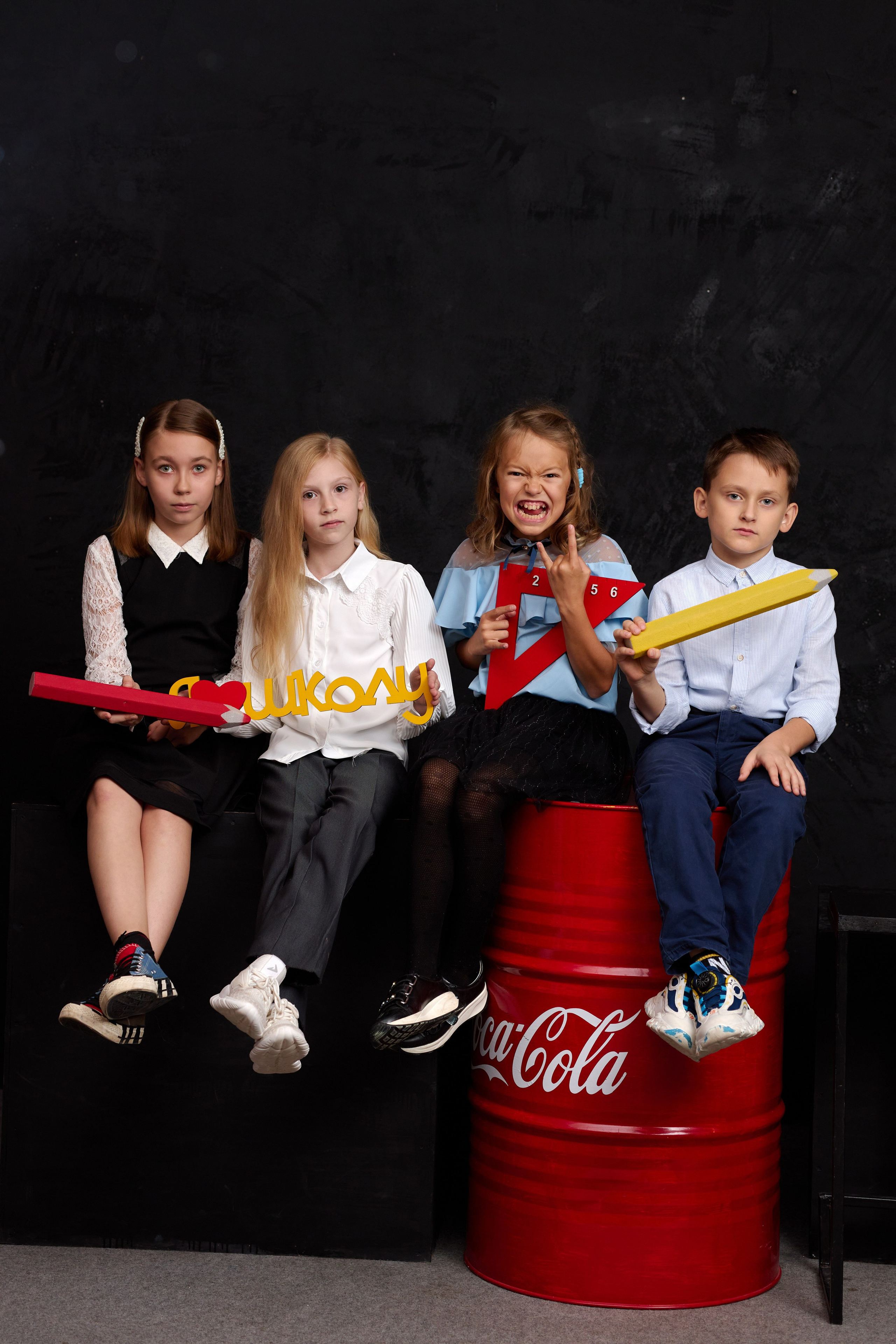 Сьемка групповых фото для выпускного альбома таганрог. Фотограф Выпускные альбомы Таганрог Сергей Коробченко