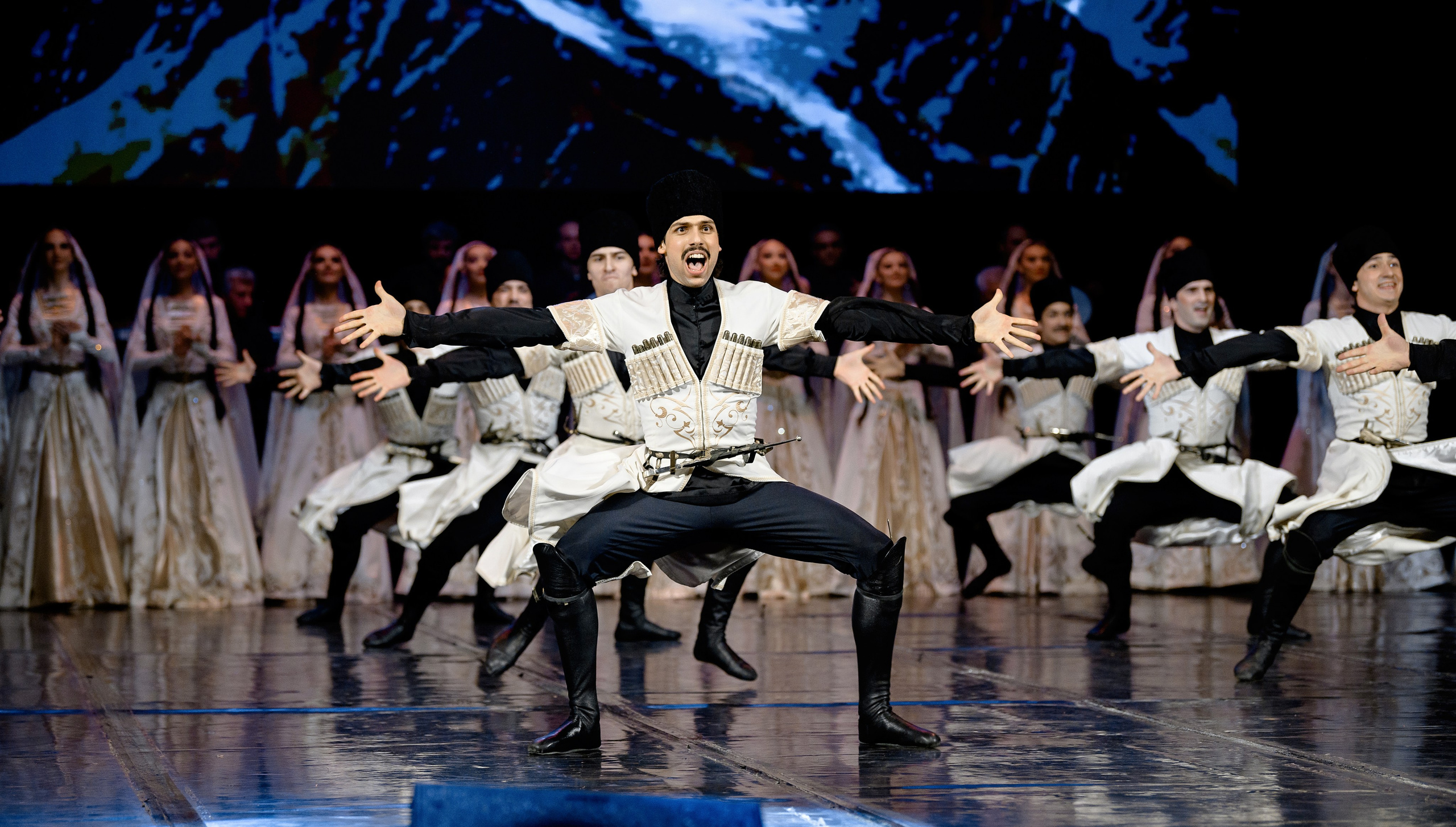 Ансамбль «Лезгинка» концерт в Махачкале. РЕПОРТАЖНЫЙ И БИЗНЕС ФОТОГРАФ В МОСКВЕ, ЕГОР НИКОЛАЕВ