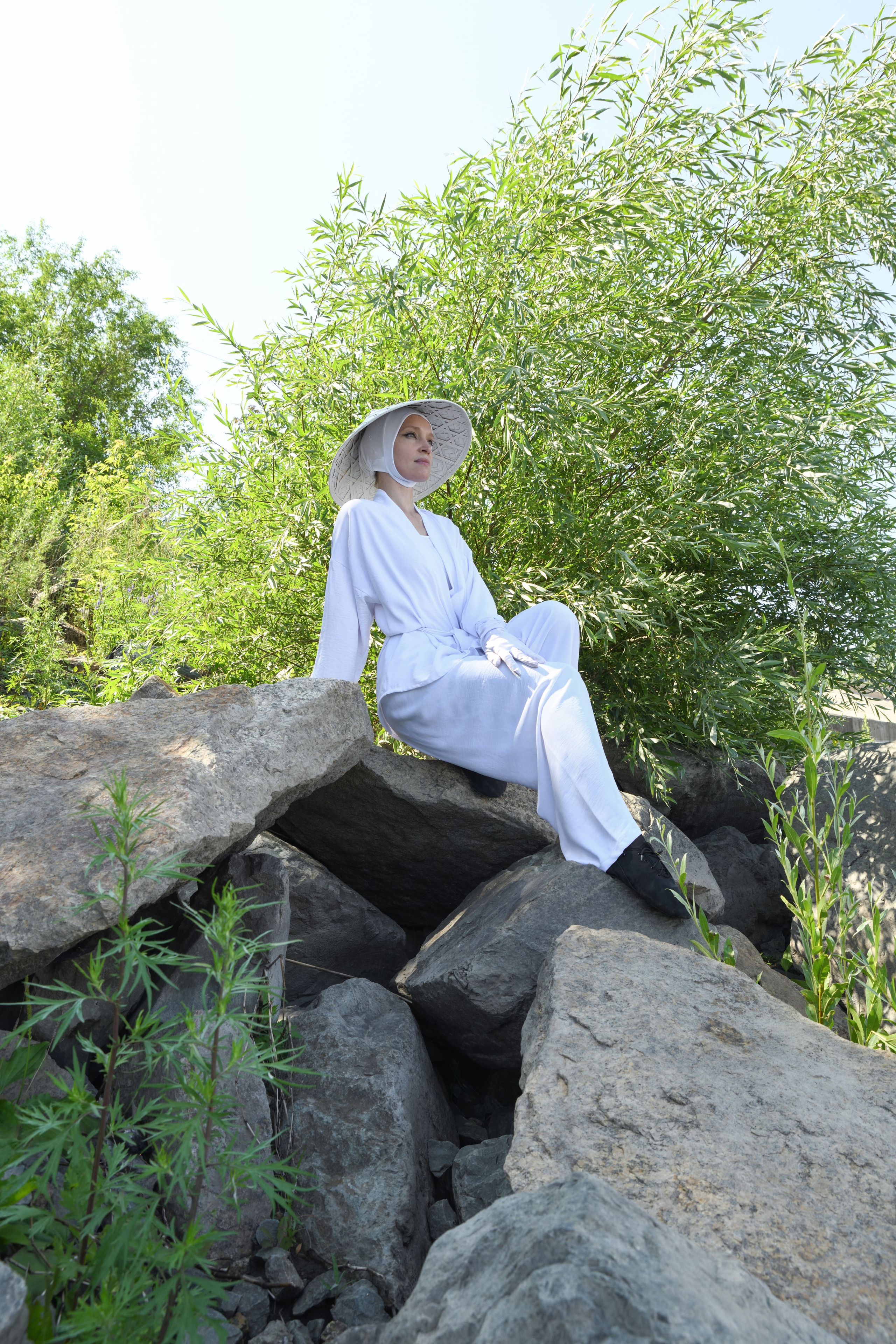 THE WHITE SHADOW. Yulia Yurchevskaya | Art Director & Visual Visionary