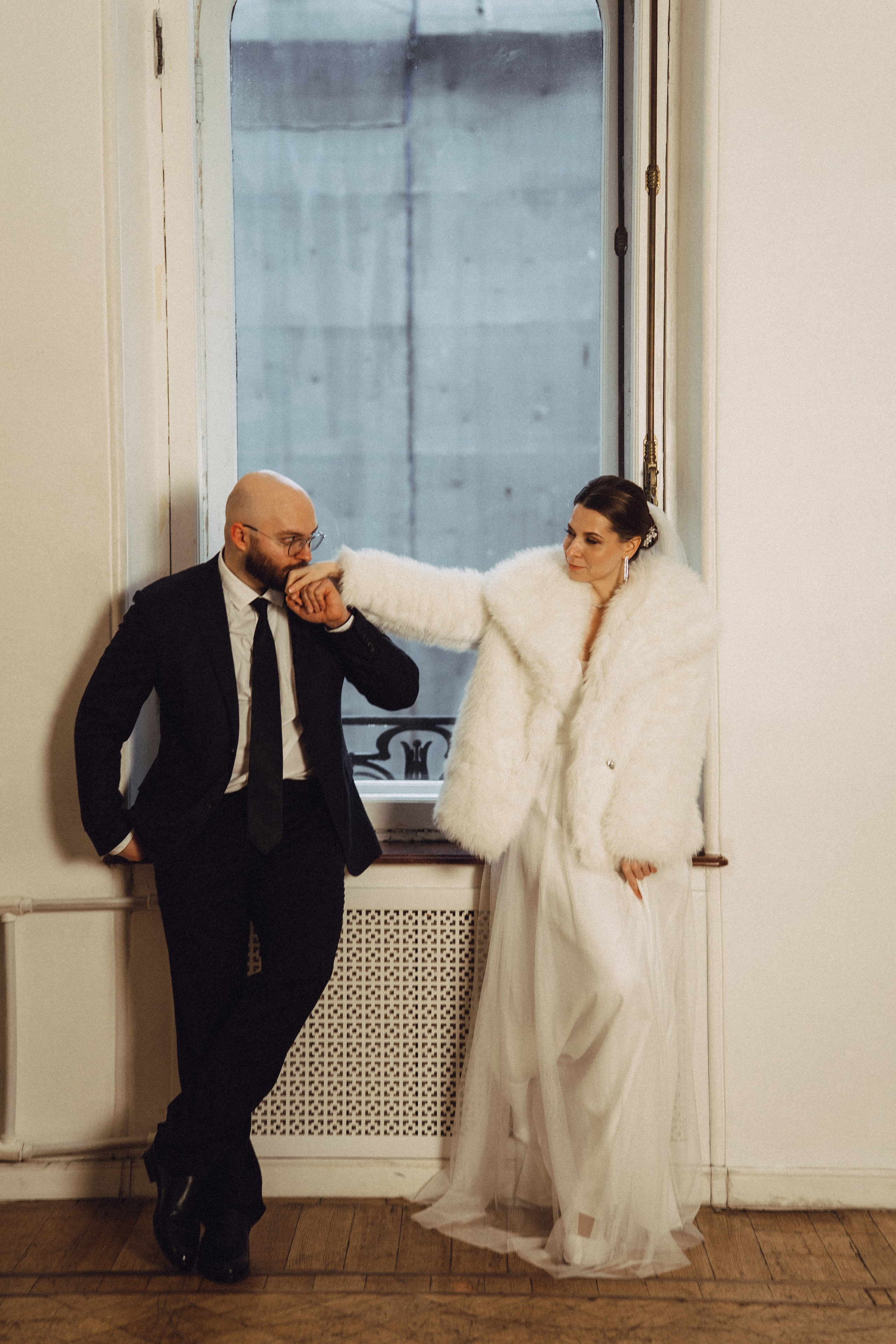 СВАДЕБНАЯ СЬЕМКА ВО ВТОРОМ ДВОРЦЕ (ДЕКАБРЬ) ТАКЖЕ СЬЕМКА В СТУДИИ НА ЧЕРНЫШЕВСКОЙ. Профессиональный фотограф, Санкт-Петербург — Виктория Богомолова