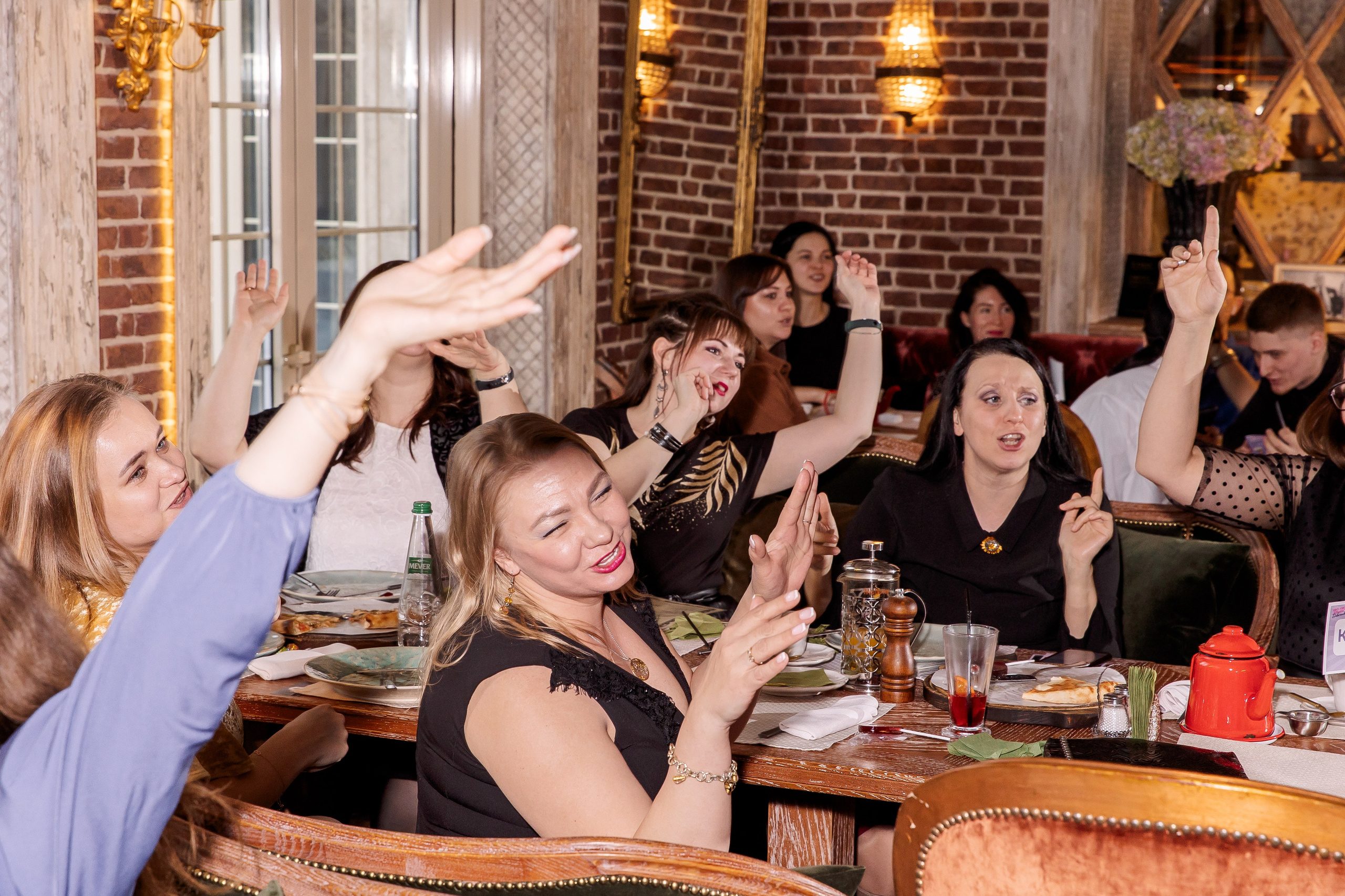Караоке квиз-девичник. Свадебный и семейный фотограф в Челябинске Юлия Ишимова