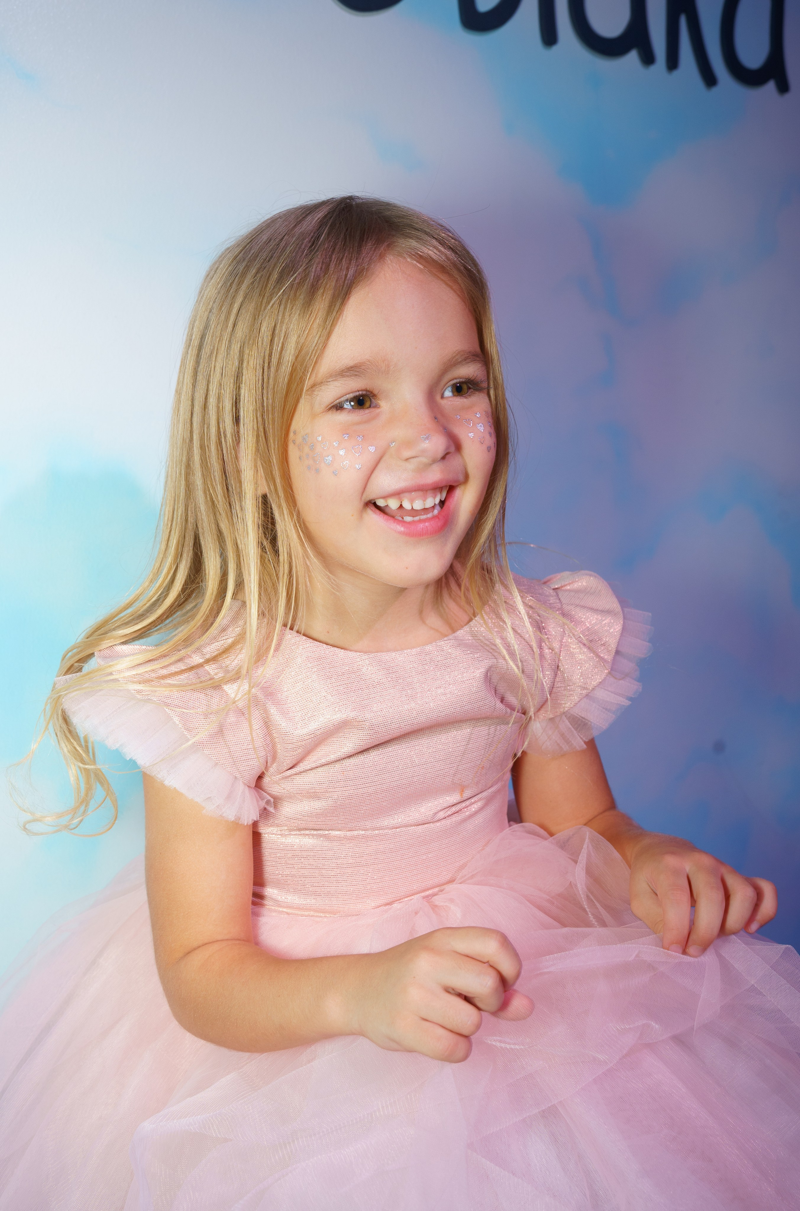 Репортажная съемка дня рождения в лофте. Фотограф Екатерина Канчалаба