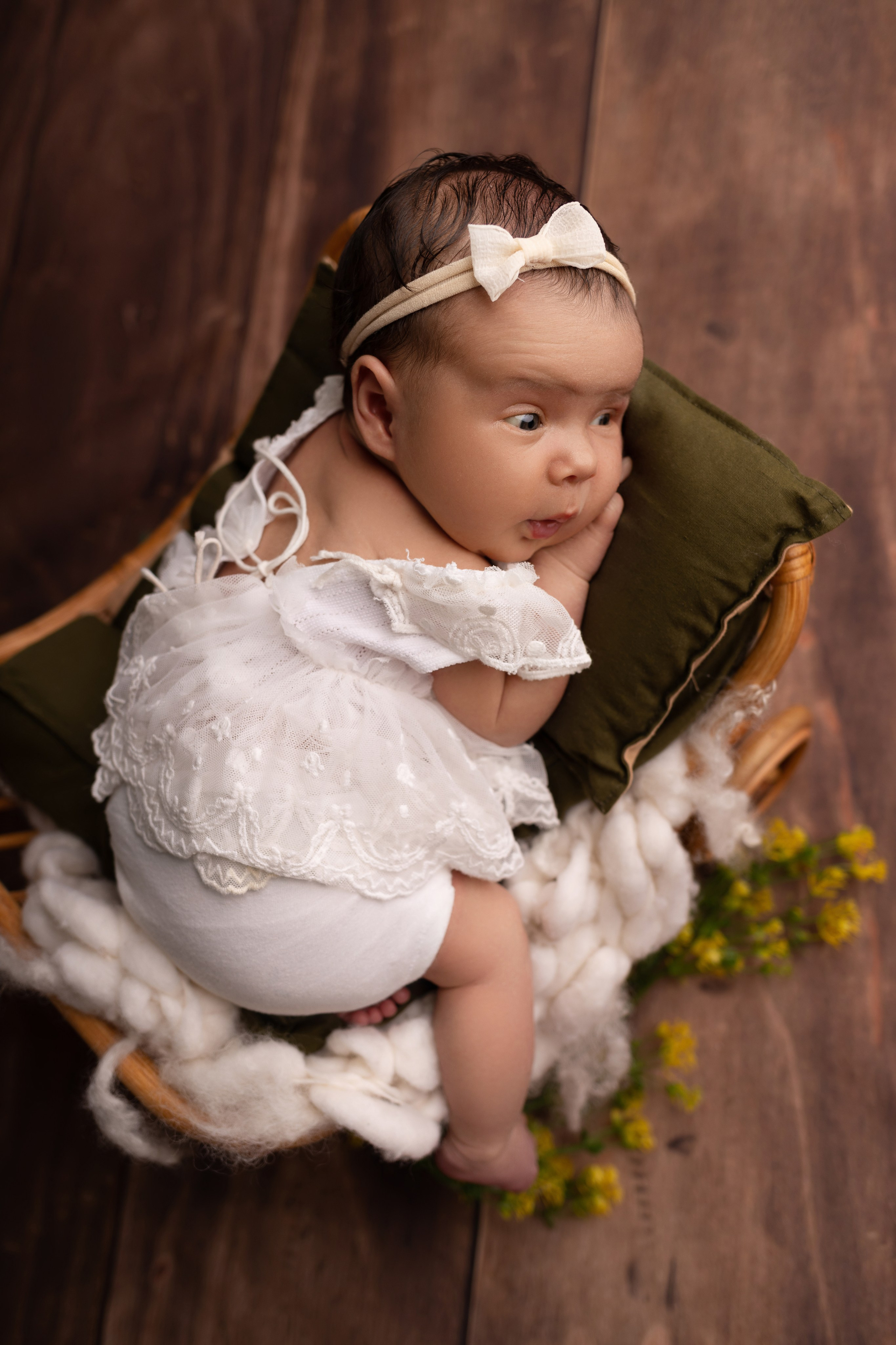 Классическая фотосессия малыша. Фотограф новорожденных малышей в Омске и Омской области Эльвира Камаева