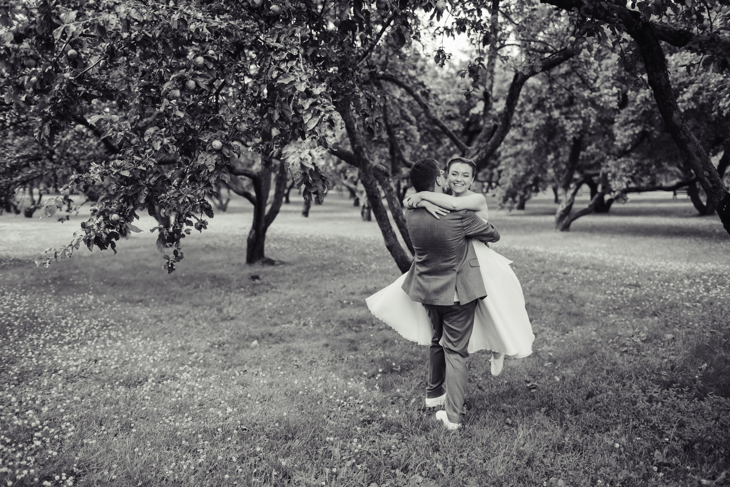 Евгения и Илья ЧБ. Свадебный фотограф в Москве Екатерина Огарская