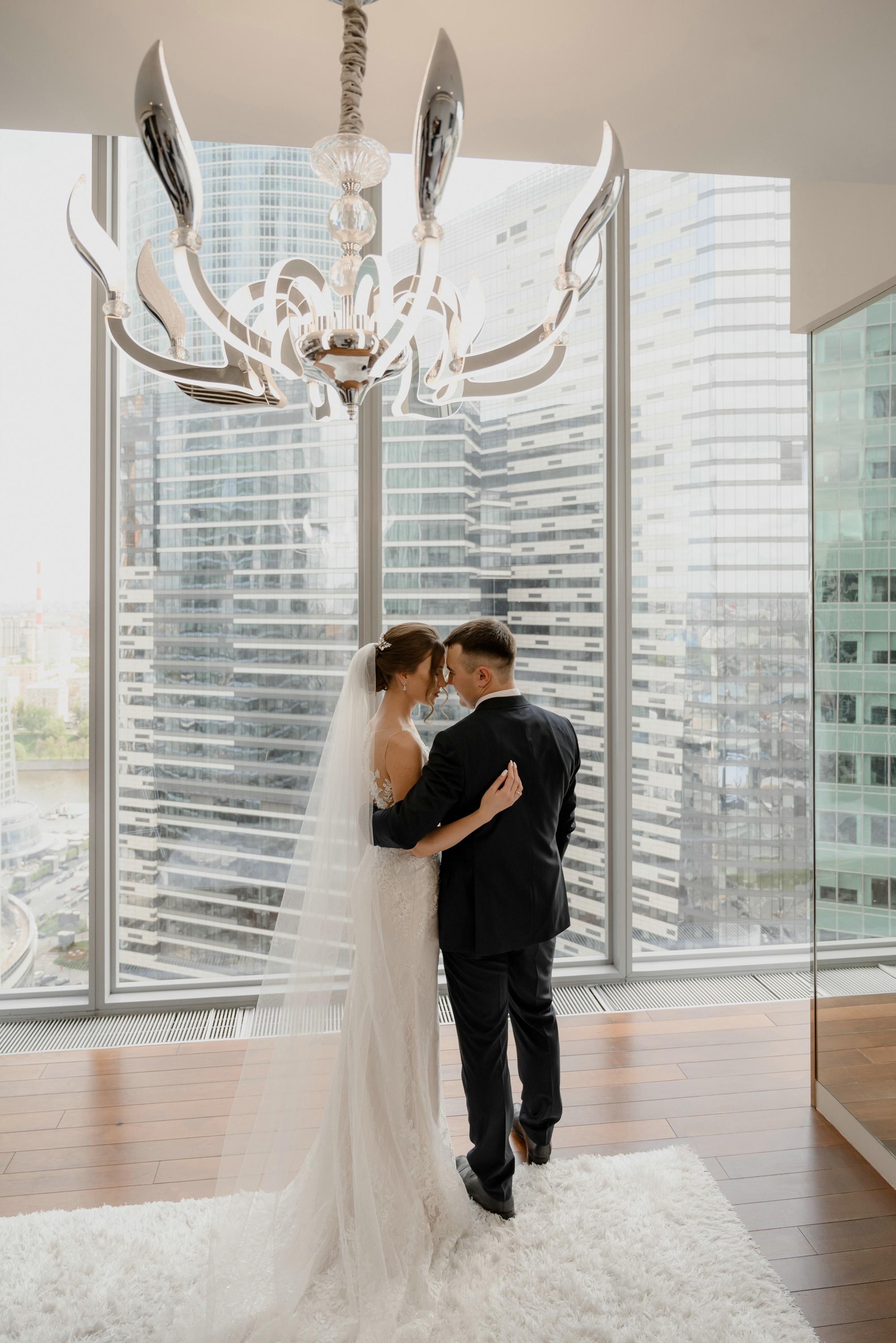 Свадебные фото в Москва Сити и роспись в ЗАГСе Барвиха. Свадебный и семейный фотограф в Москве Светлана Зоткина