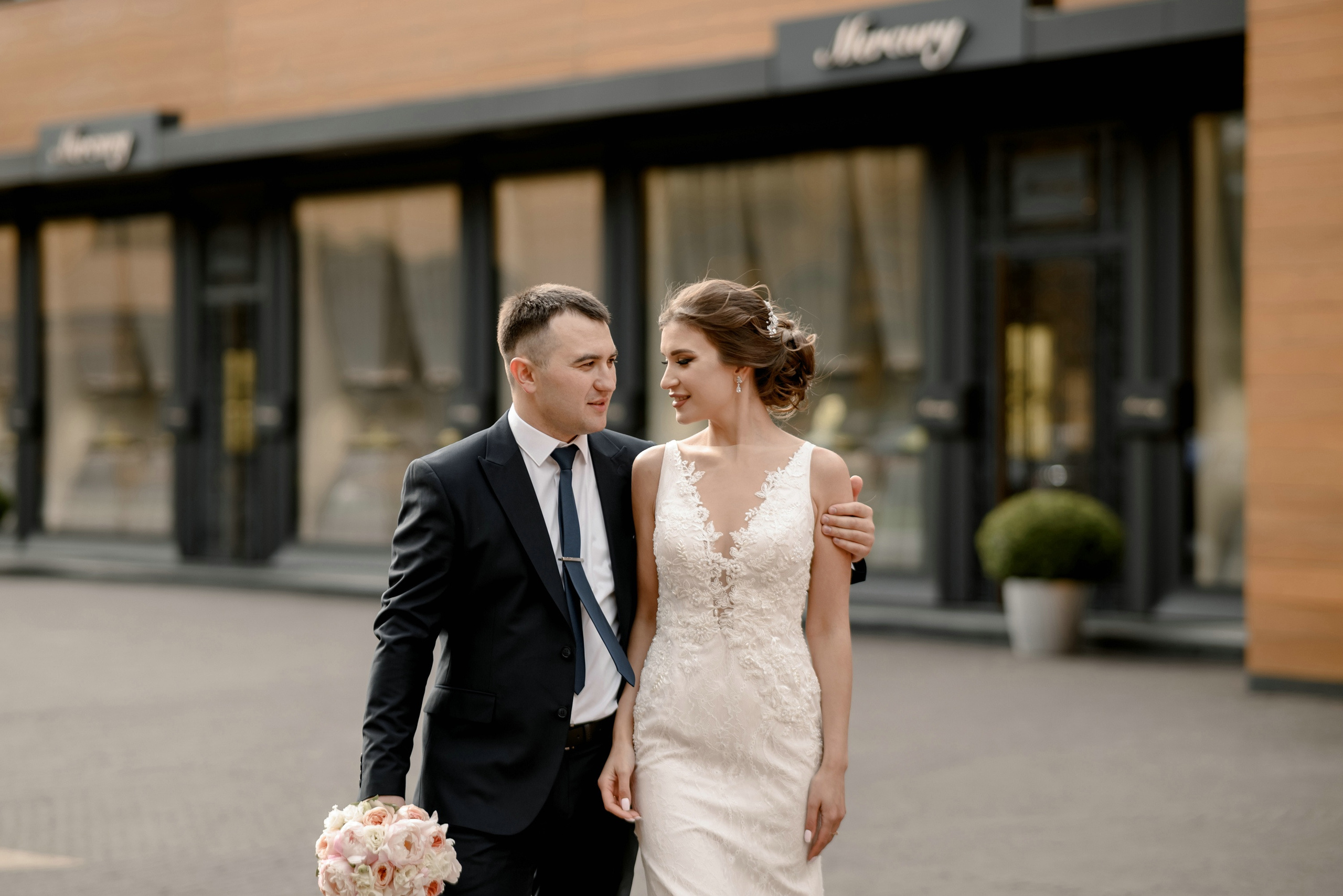 Свадебные фото в Москва Сити и роспись в ЗАГСе Барвиха. Свадебный и семейный фотограф в Москве Светлана Зоткина