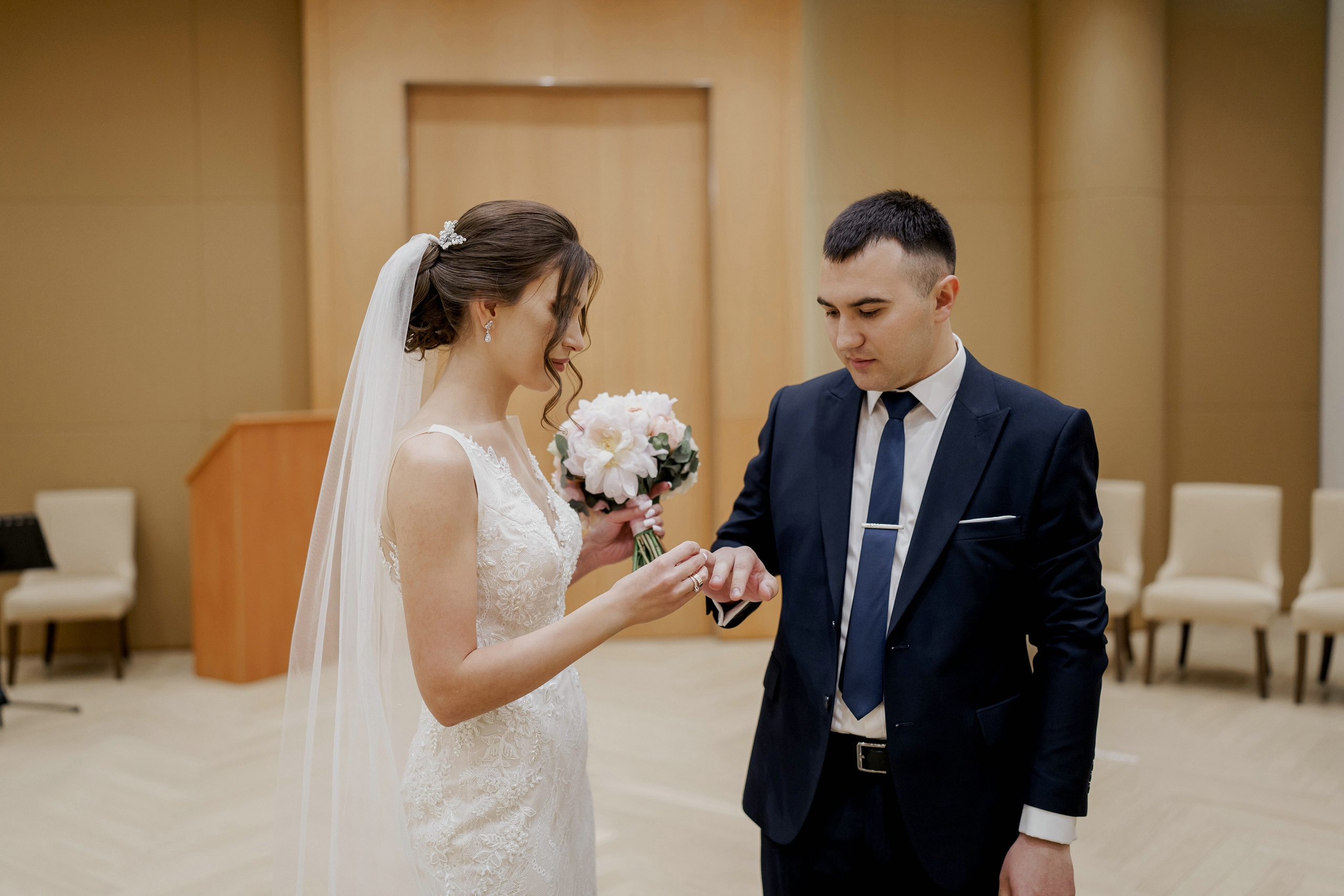 Свадебные фото в Москва Сити и роспись в ЗАГСе Барвиха. Свадебный и семейный фотограф в Москве Светлана Зоткина