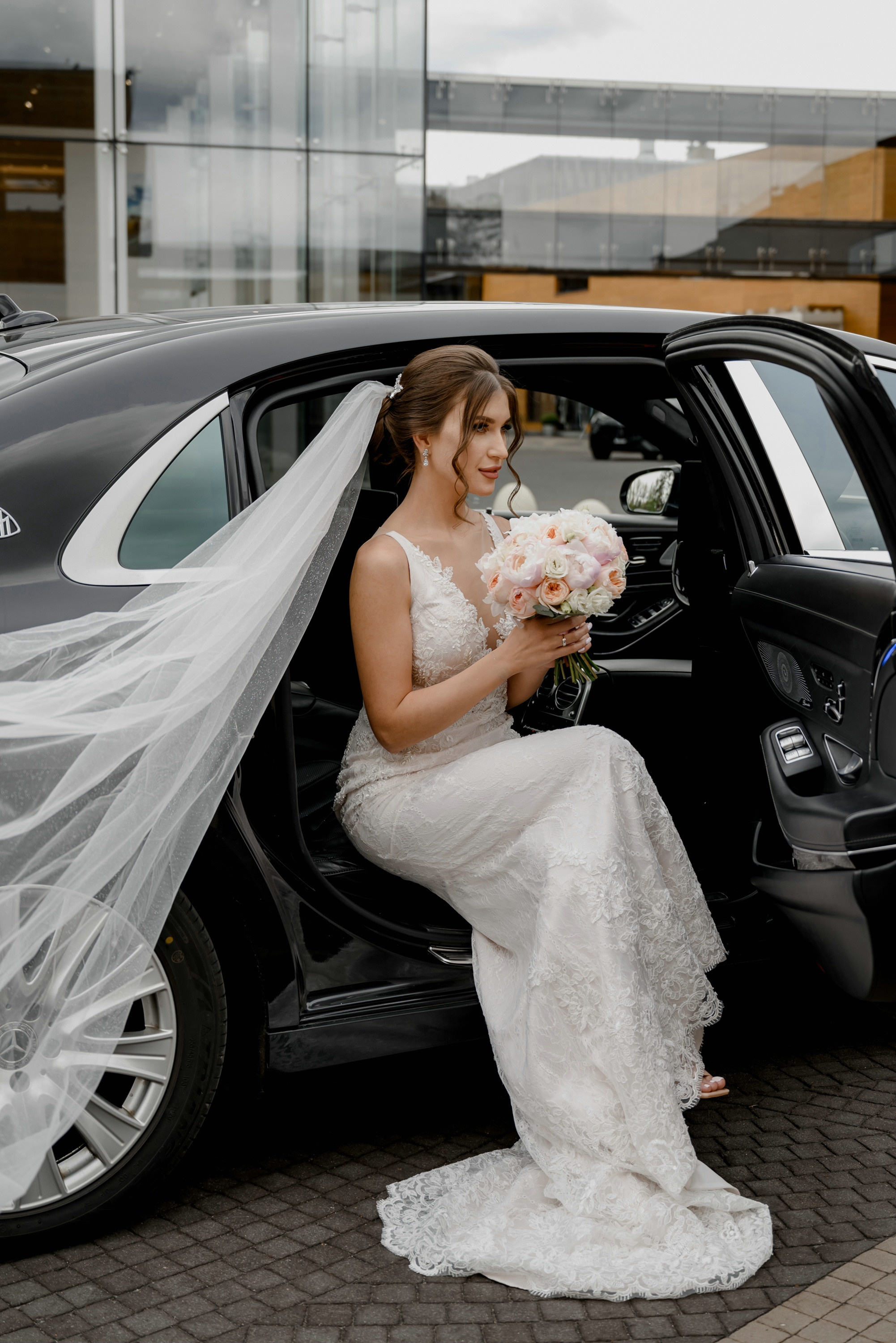 Свадебные фото в Москва Сити и роспись в ЗАГСе Барвиха. Свадебный и семейный фотограф в Москве Светлана Зоткина